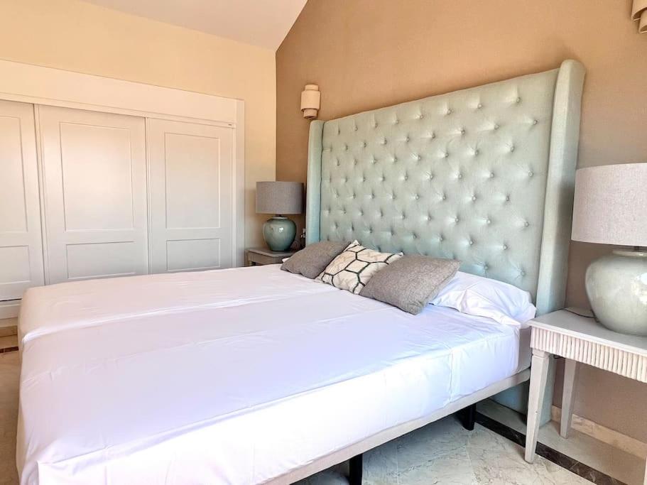 New modern townhouse Golden Mile