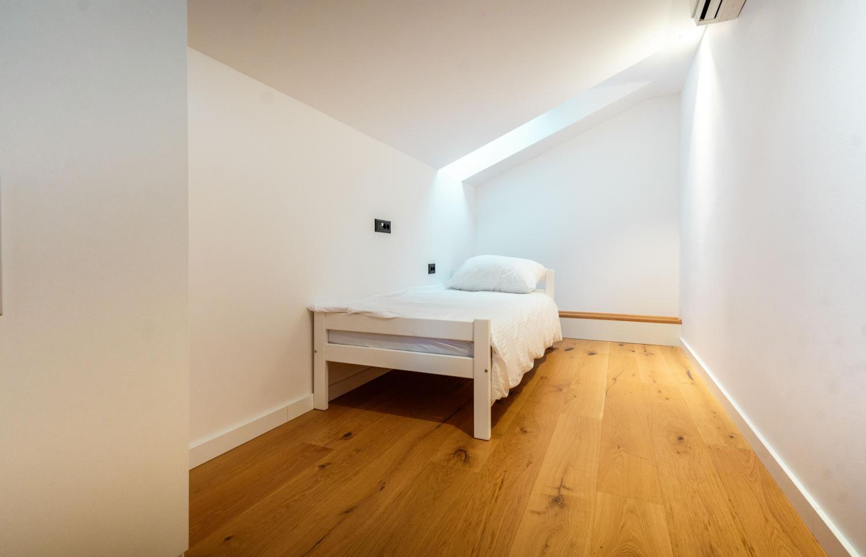 Hillmax Residence
