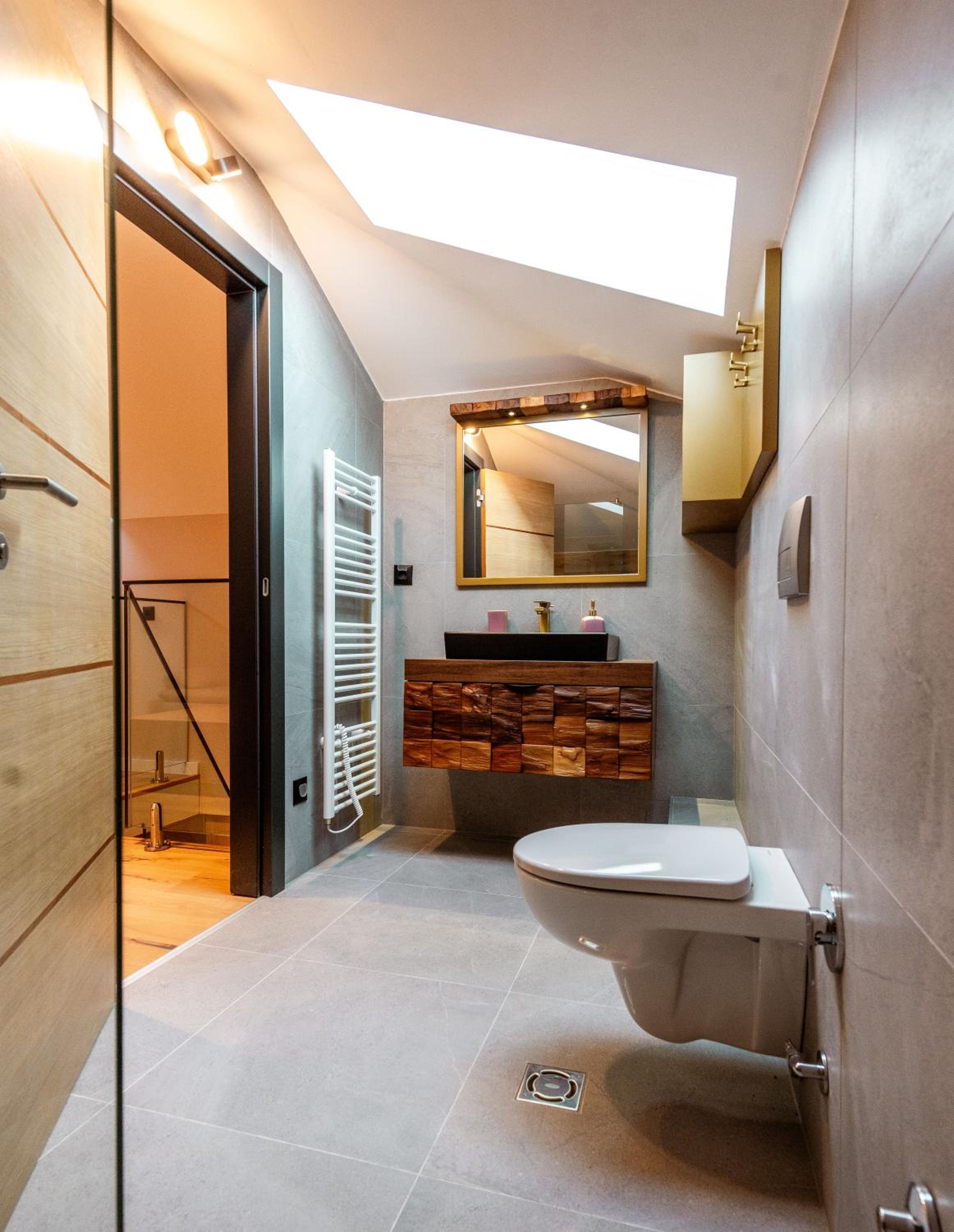 Hillmax Residence