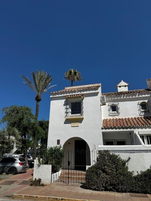 Marina De Casares beach house