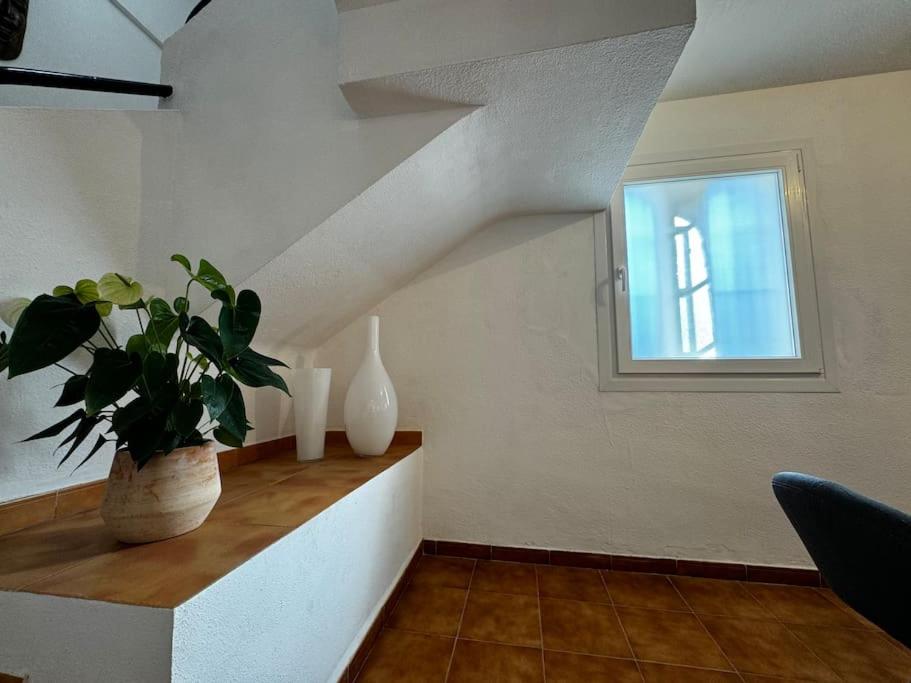 Marina De Casares beach house