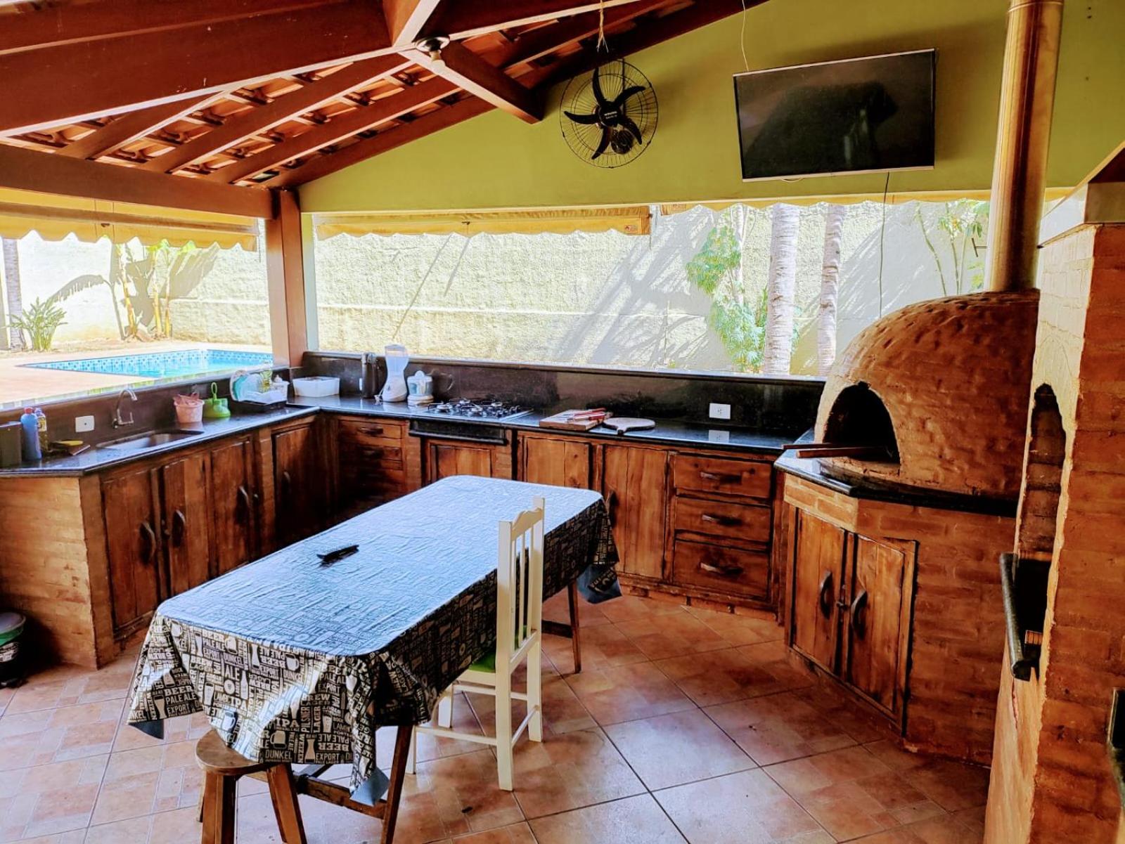 Casa com piscina - Canto do Sábia