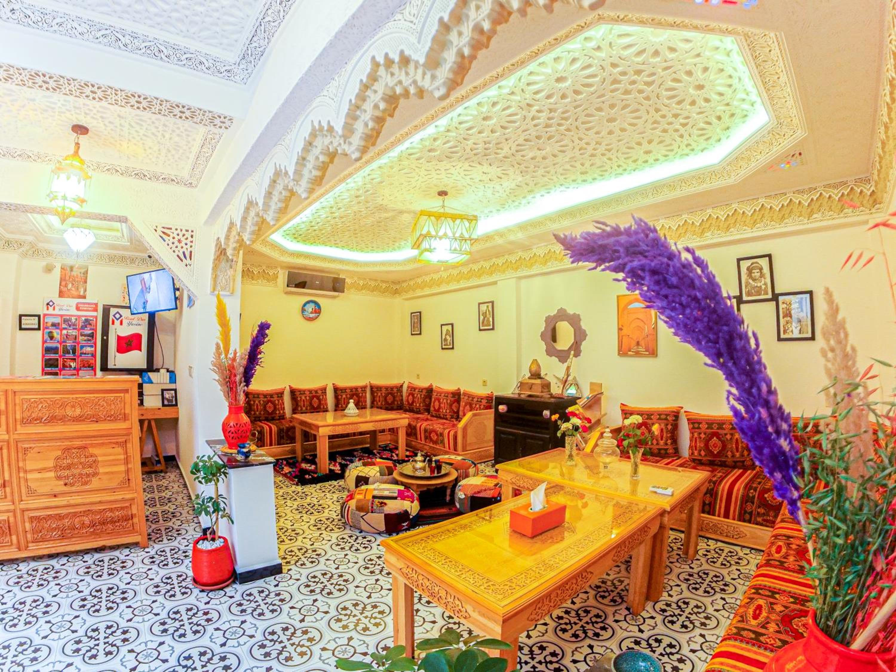 lounge