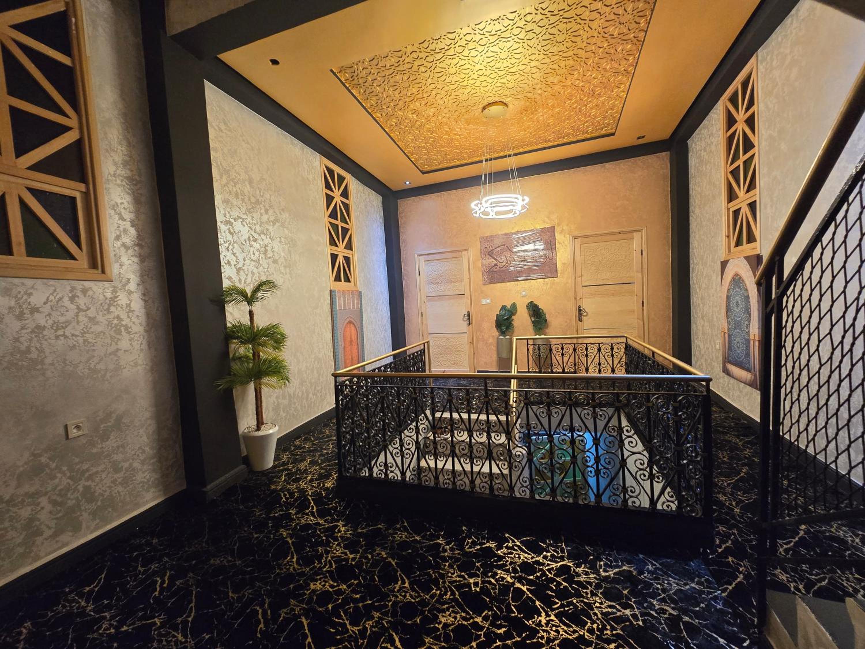 Hotel Centre ville plage 3 - Image 1