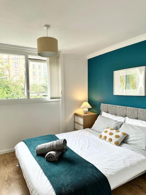 7 guests house Old Trafford,Media City,City centre, Free parking view 5