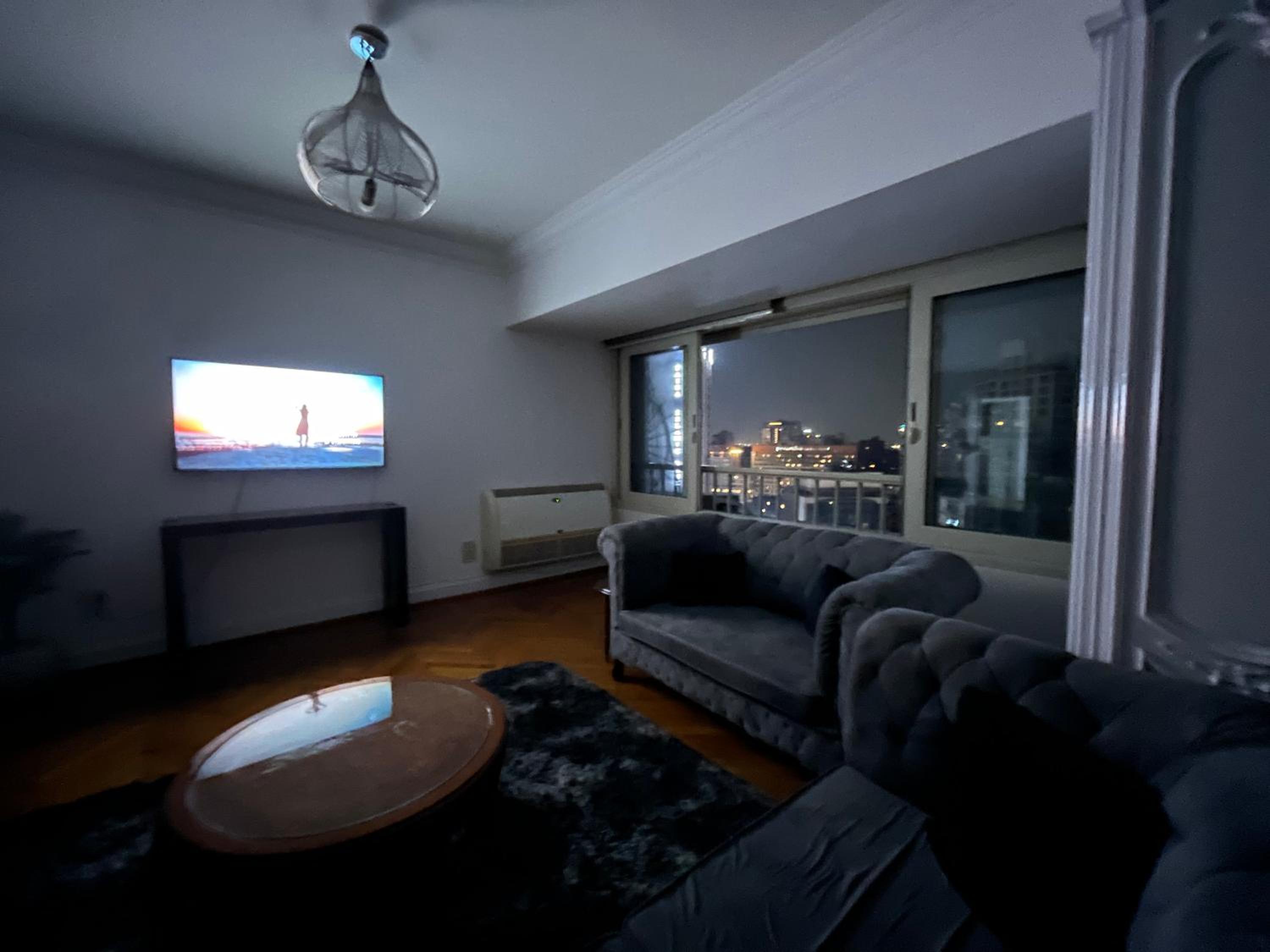 Skyscraper apartment with Nile & Pyramids view