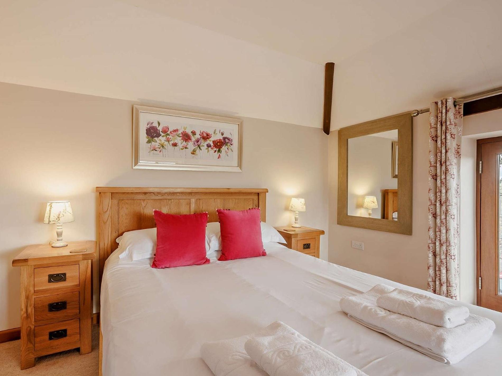 3 Bed in Launceston BRWHI view 3