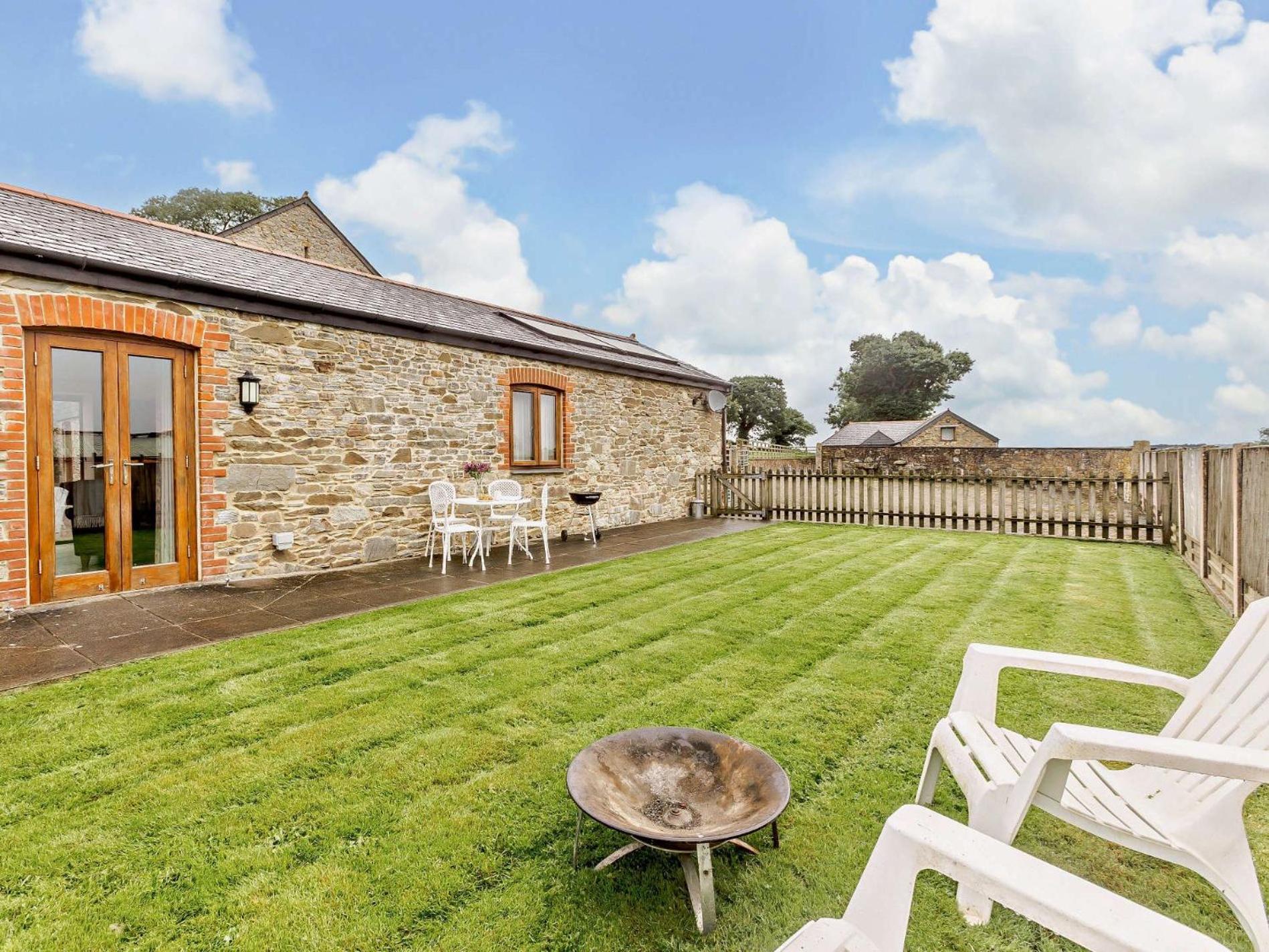 1 Bed in Launceston oc-brlon view 2