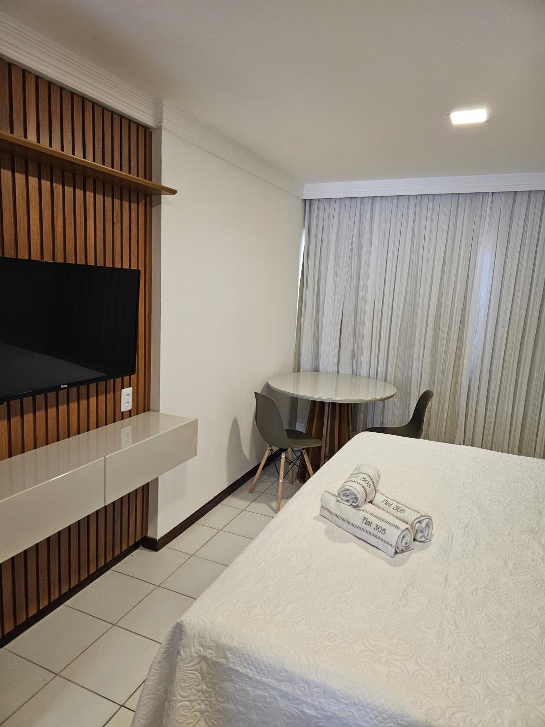 PontaNegra Flat 305