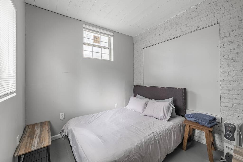 Perfectly Located 2BR Apartment in DC with Private Parking