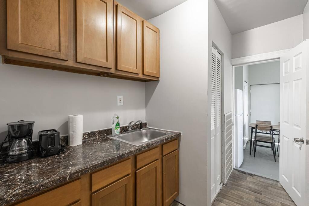 Perfectly Located 2BR Apartment in DC with Private Parking
