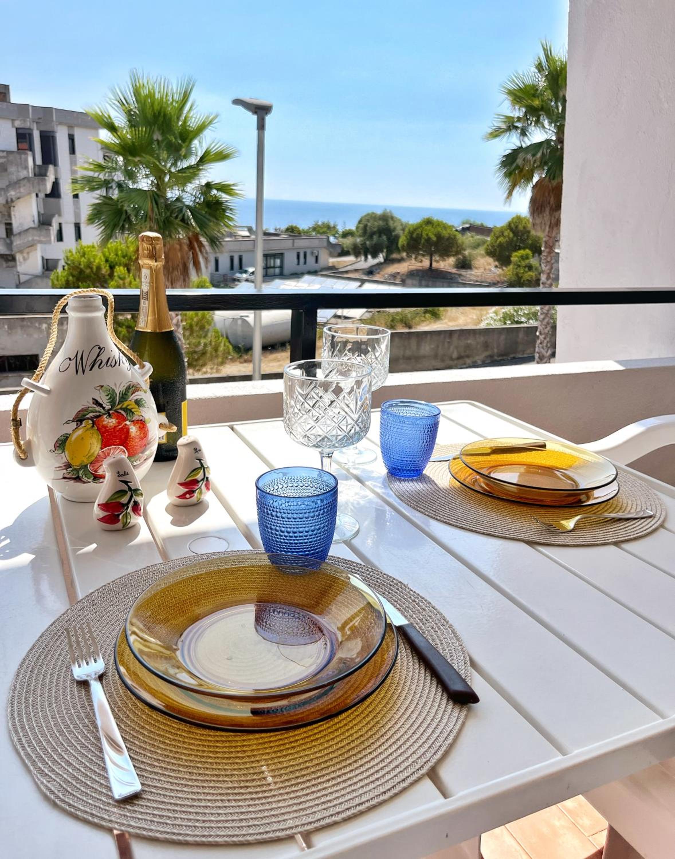 EC apartment en Scalea — balance & terrace