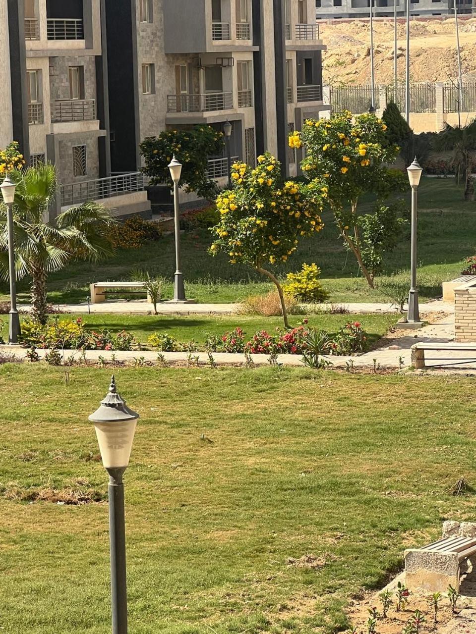Elegant luxury app auc avenue New cairo