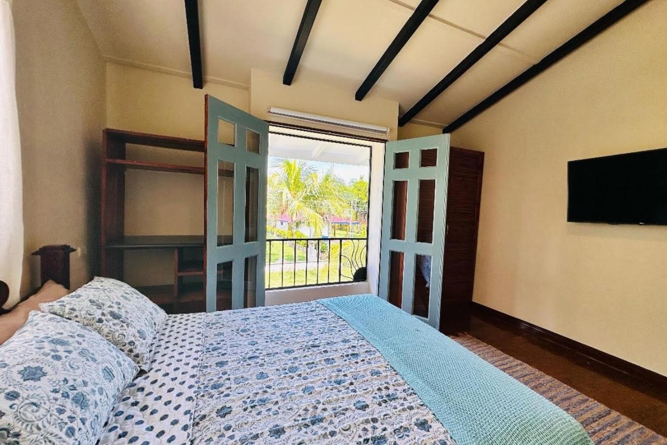 Villa Tenga Paz by Vacation Pura Vida