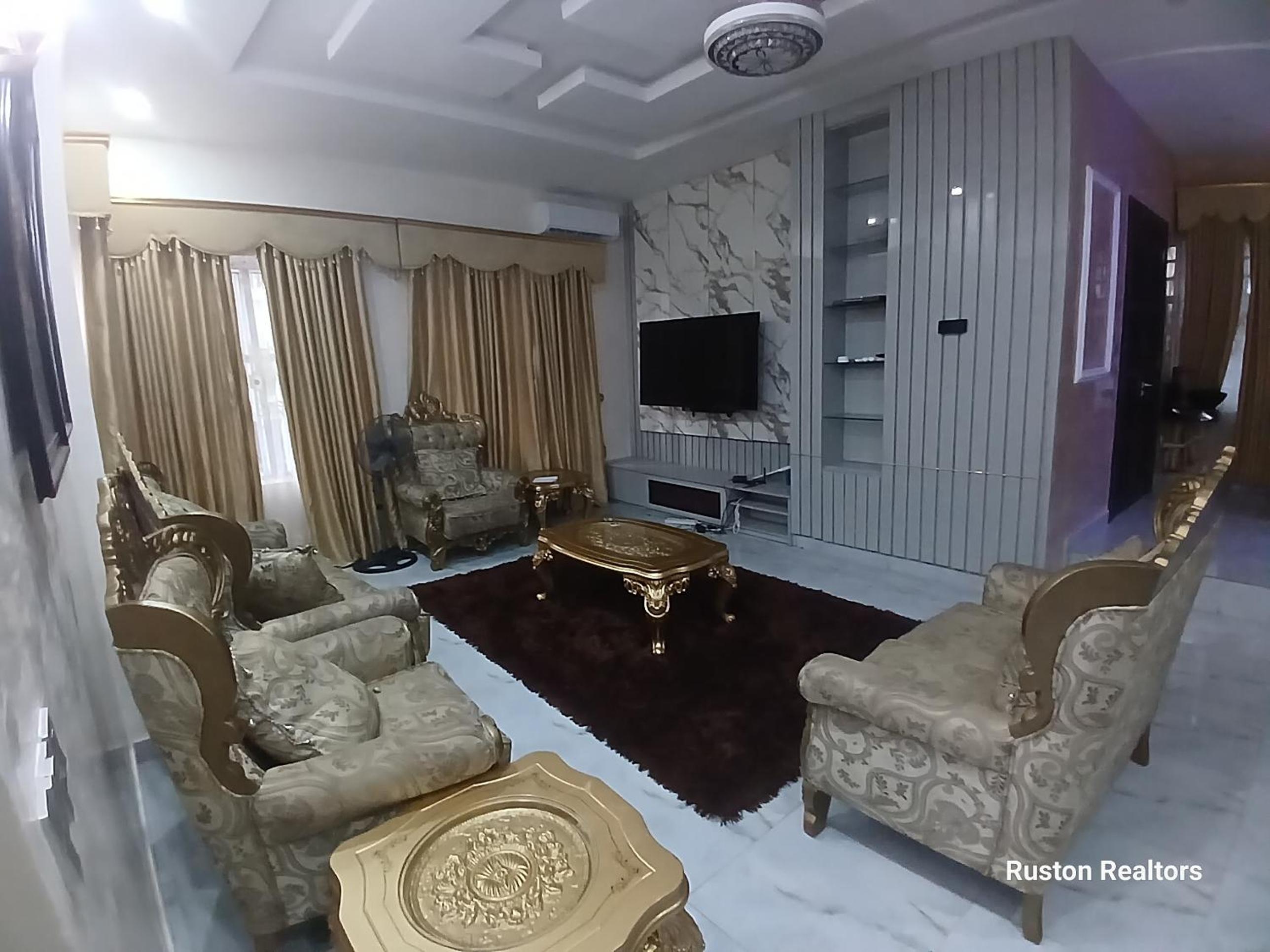 Ruston Castle - 3 bedroom duplex serviced apartment view 3