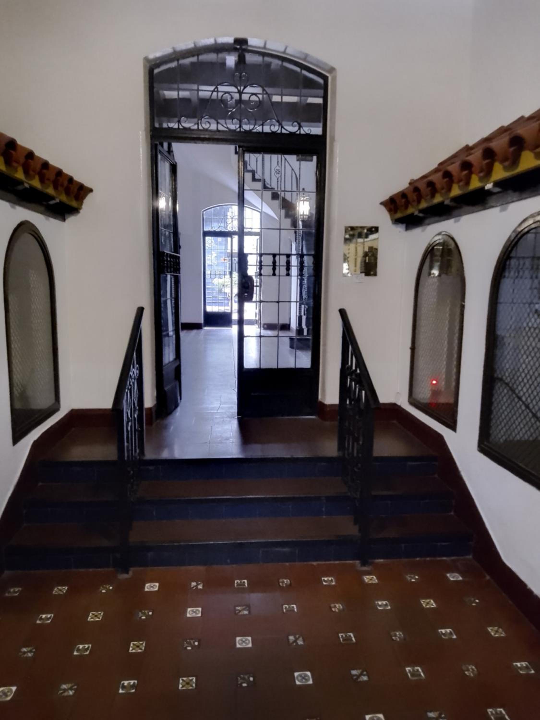 Acogedor e impecable apartamento neocolonial