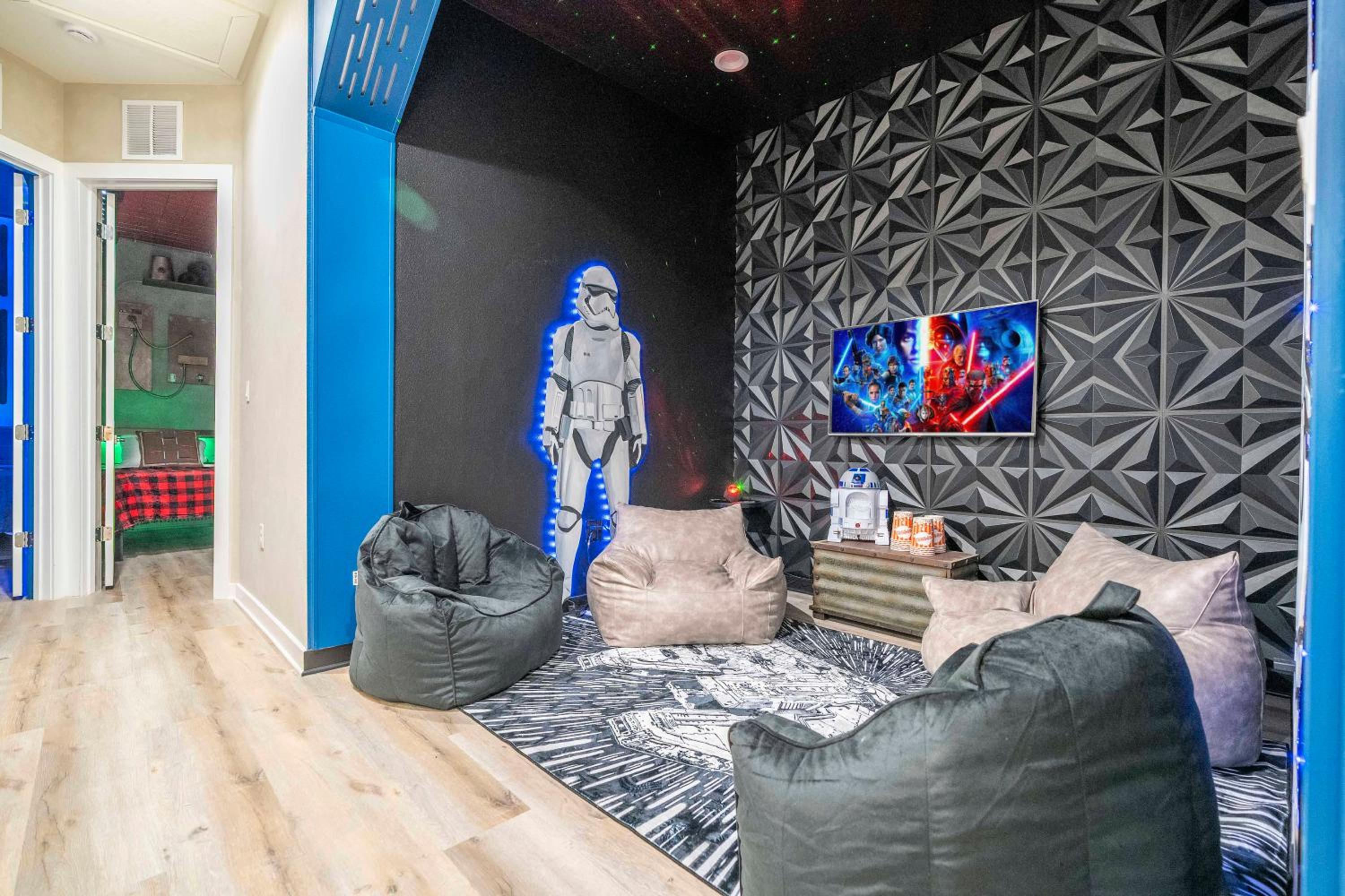 A Galaxy’s Edge Experience Awaits 5 Min to Disney