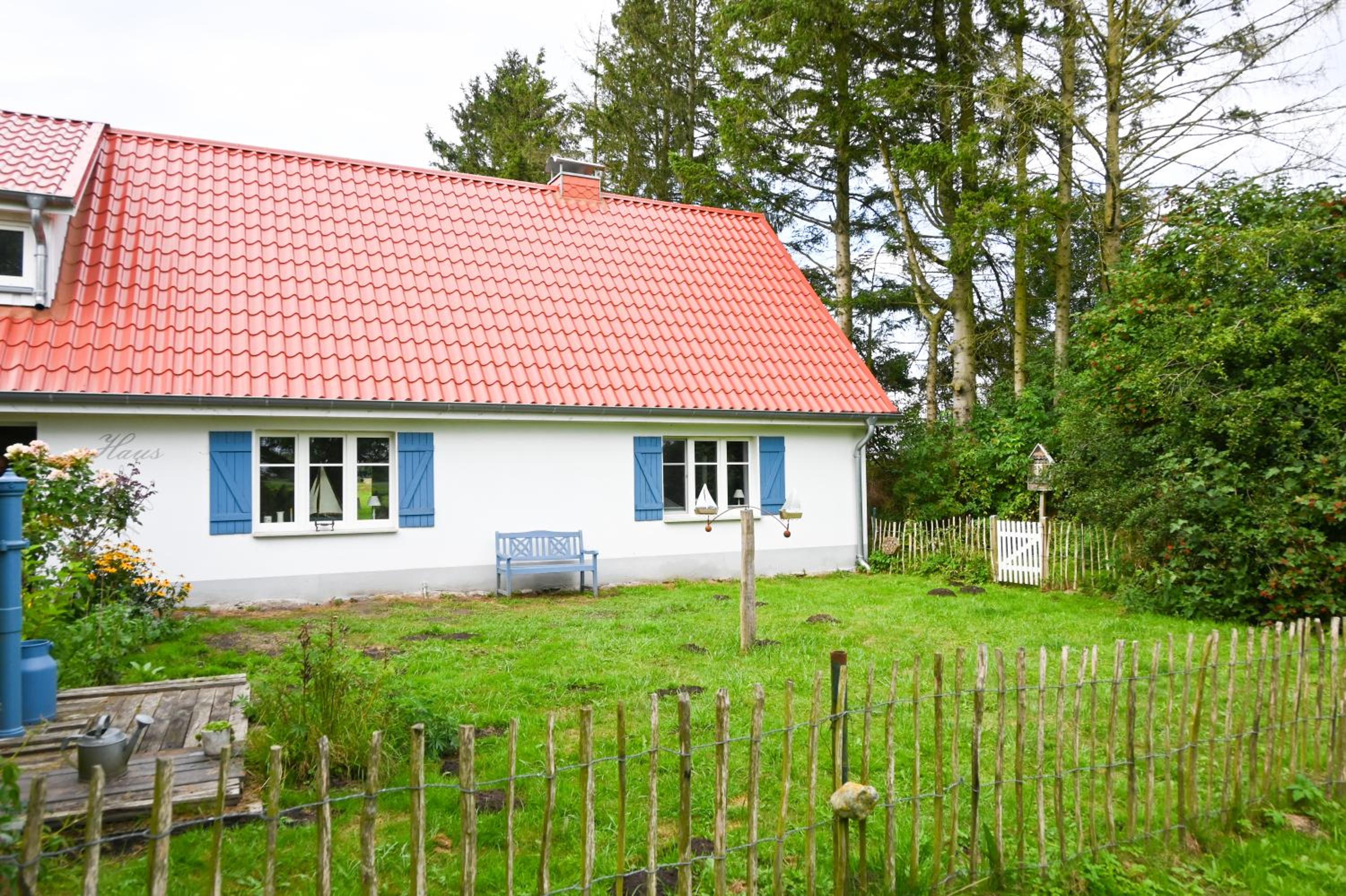 Charmantes Bauernhaus in Alleinlage & Ostseenähe