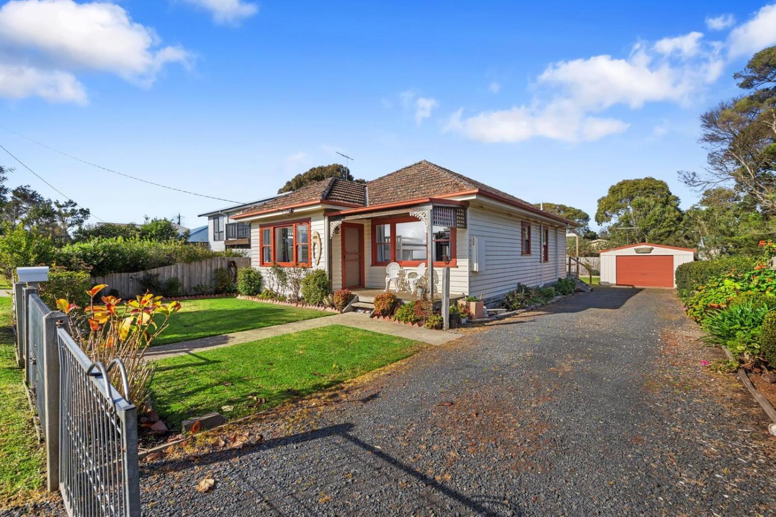 Settle In Retro cottage, Cowes