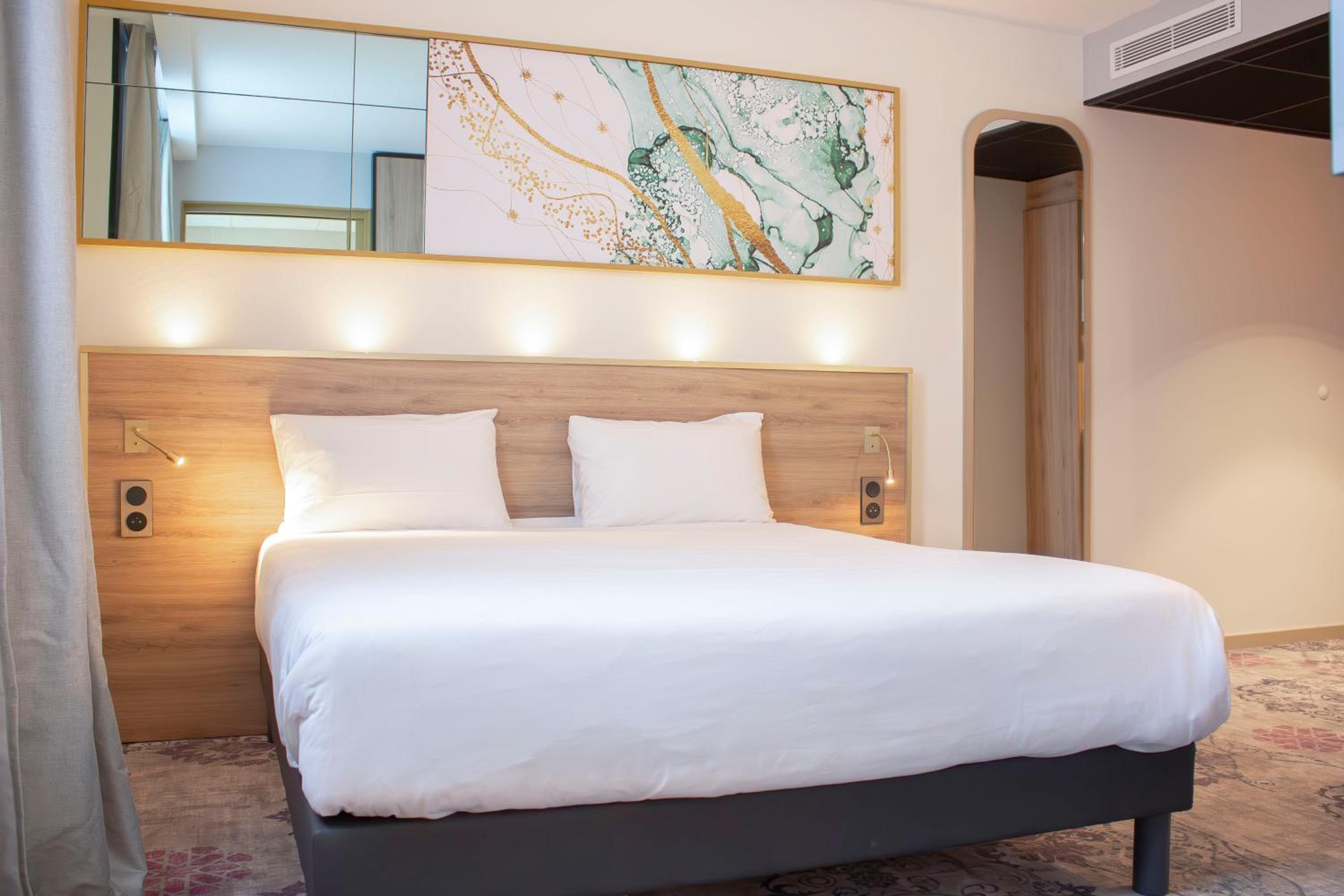 Merignac Vacations - Brit Hotel Bordeaux Aeroport - Le Soretel - Property Image 7