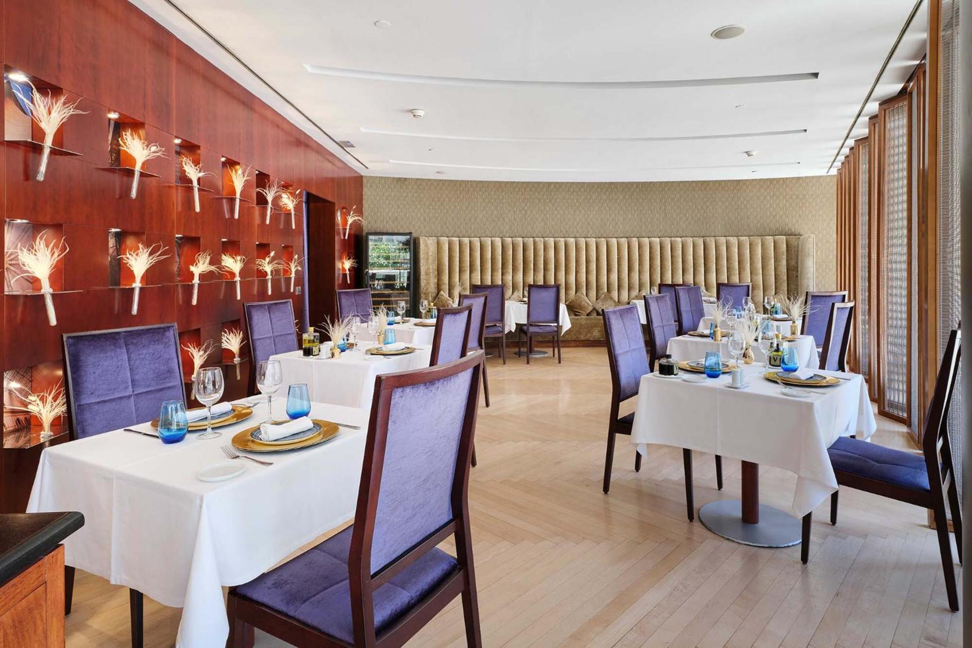 Eurostars Grand Marina 79