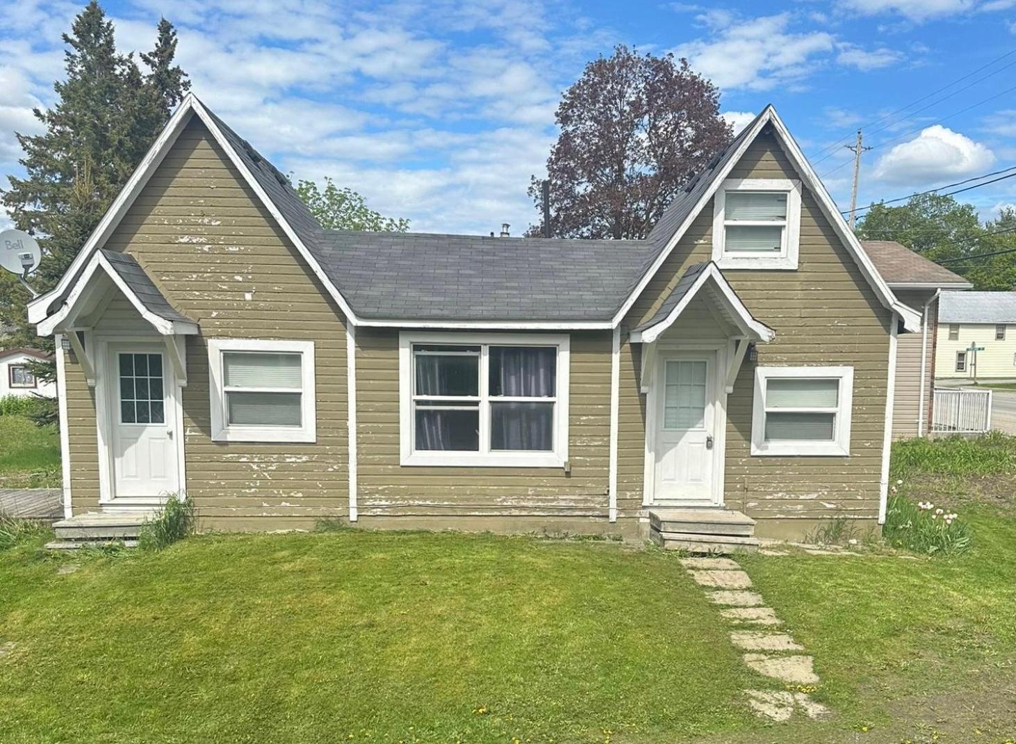 1000 islands Cottage with 2 bedrooms! COZY with dinner & breakfast for additional small extra fee