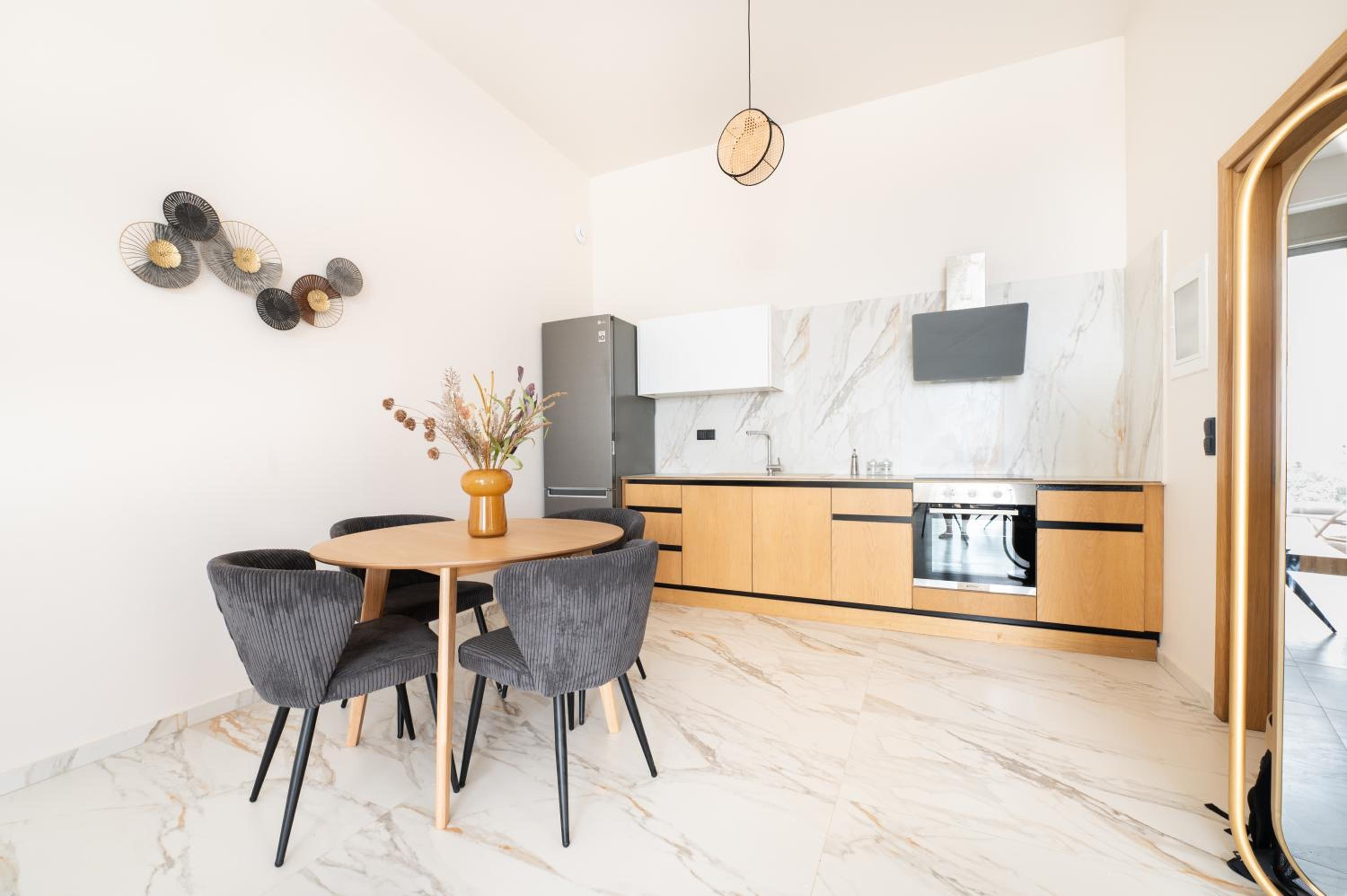 Petradi Suites