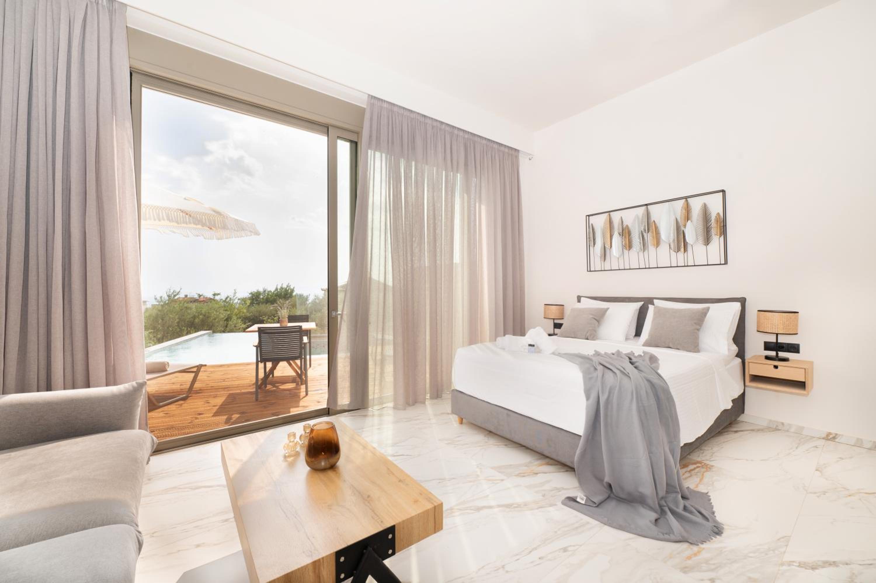 Petradi Suites