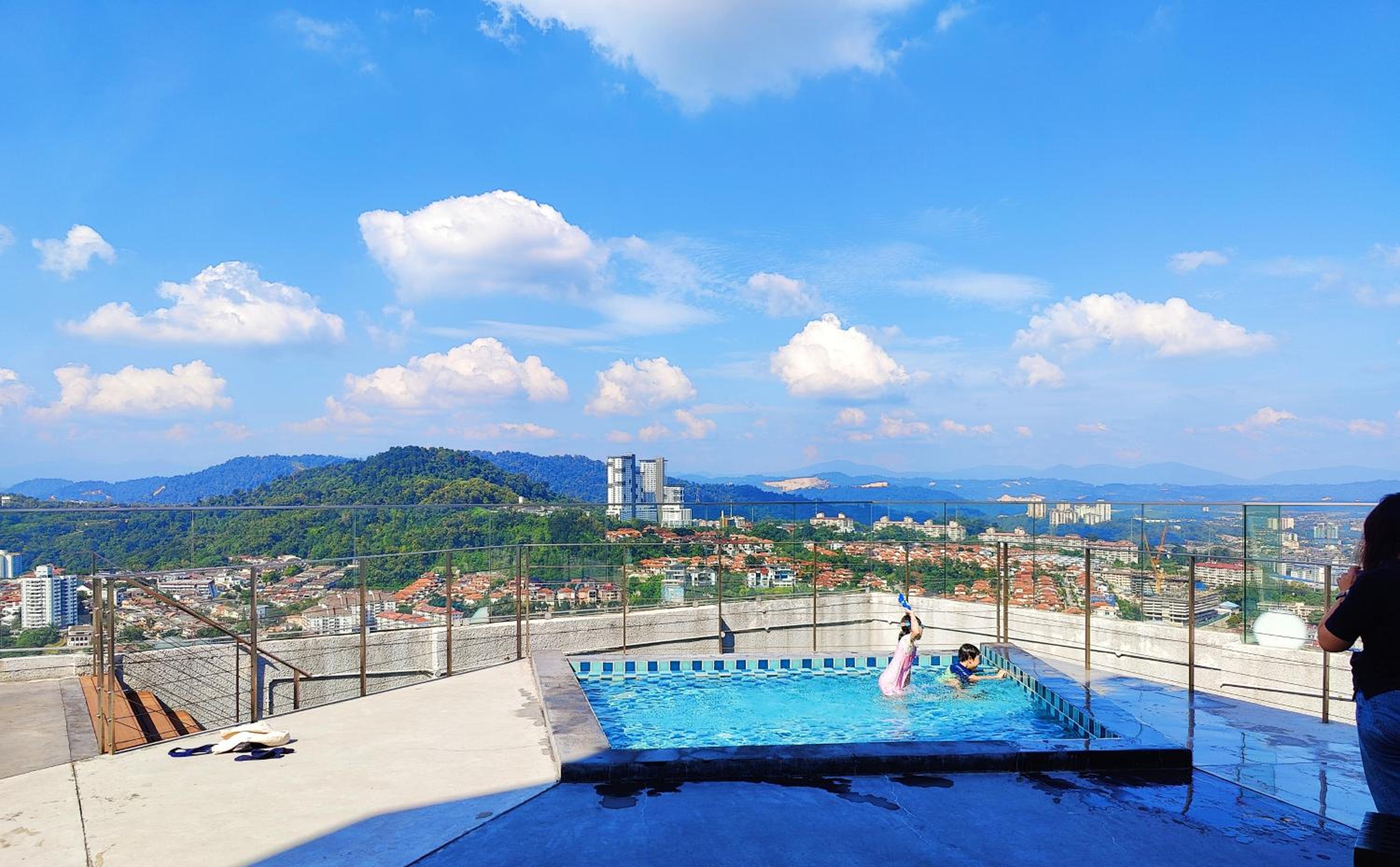 Eko Cheras Mall Duplex 双阳台 Kuala Lumpur MRT & 精品Loft