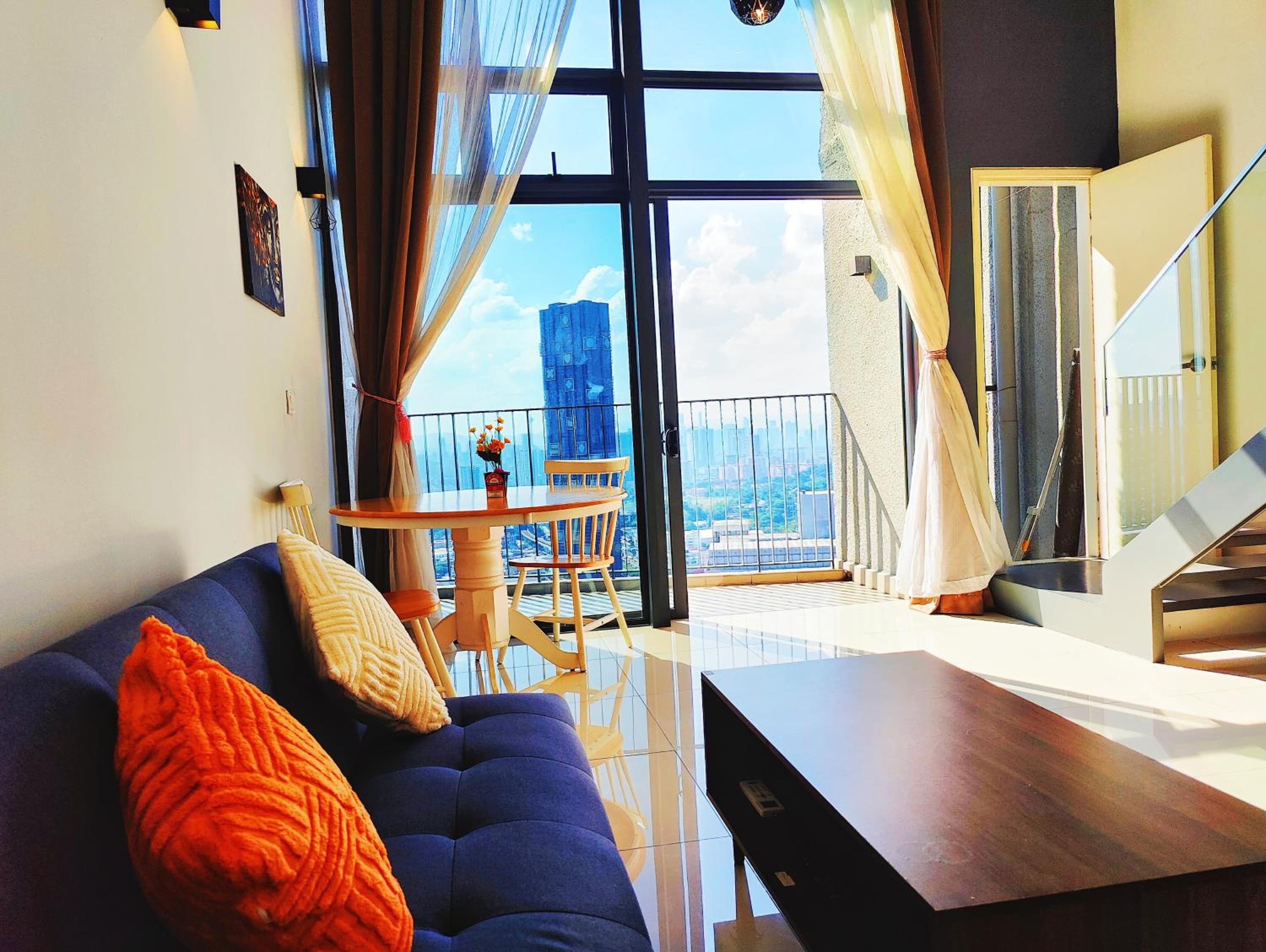 Eko Cheras Mall Duplex 双阳台 Kuala Lumpur MRT & 精品Loft
