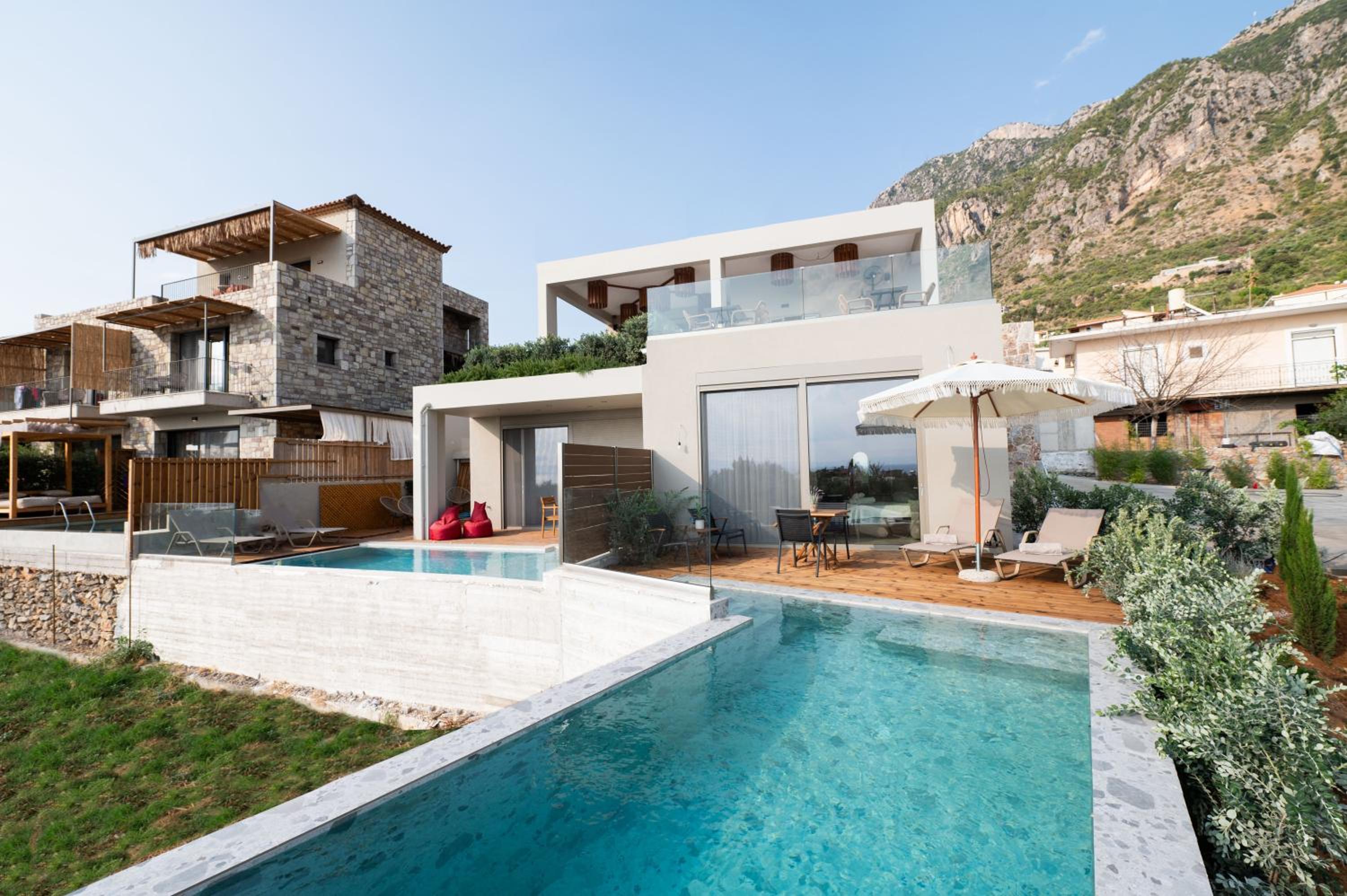 Petradi Suites