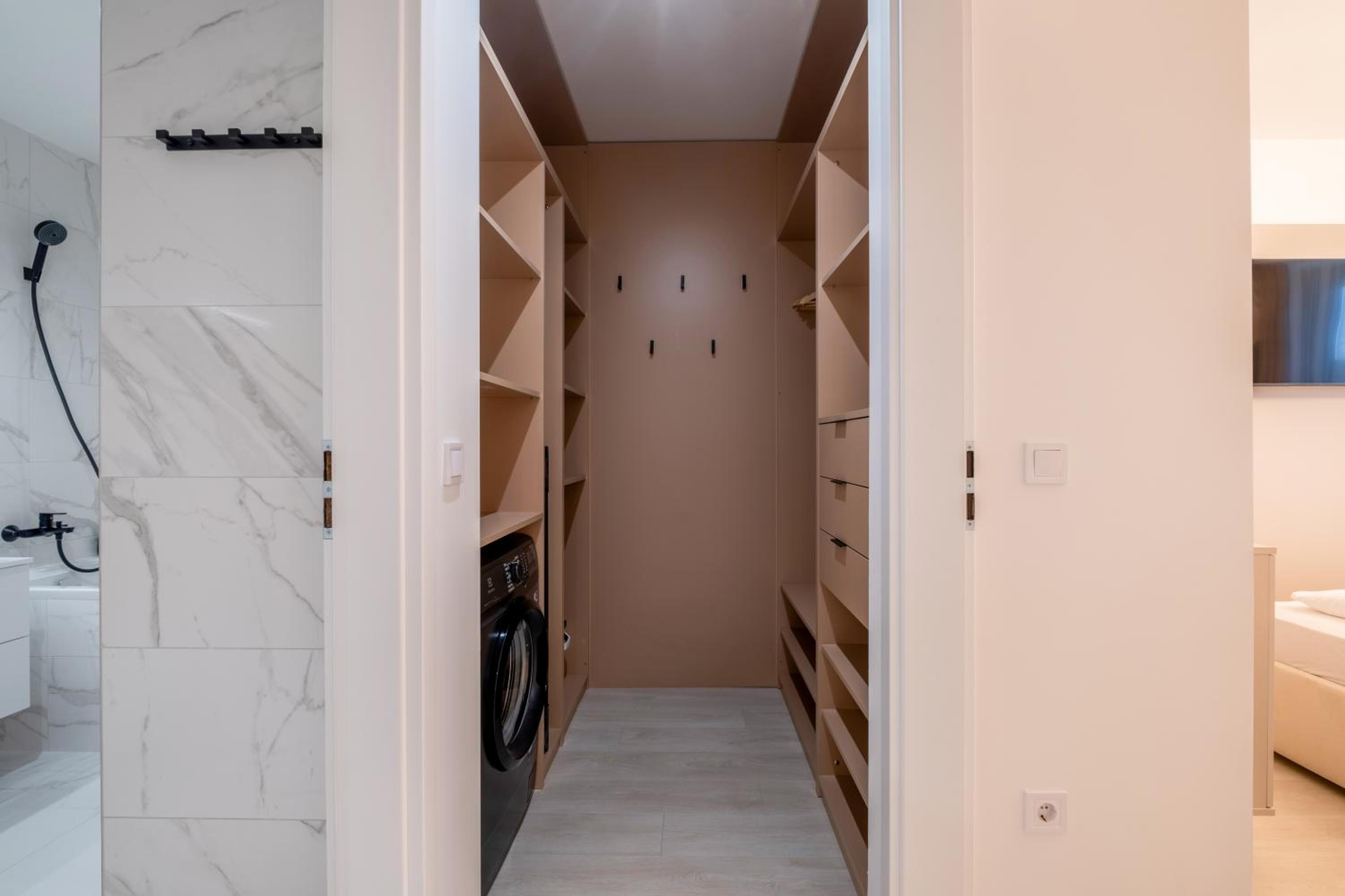 MyFlat Wave Estrellita Apartment view 3