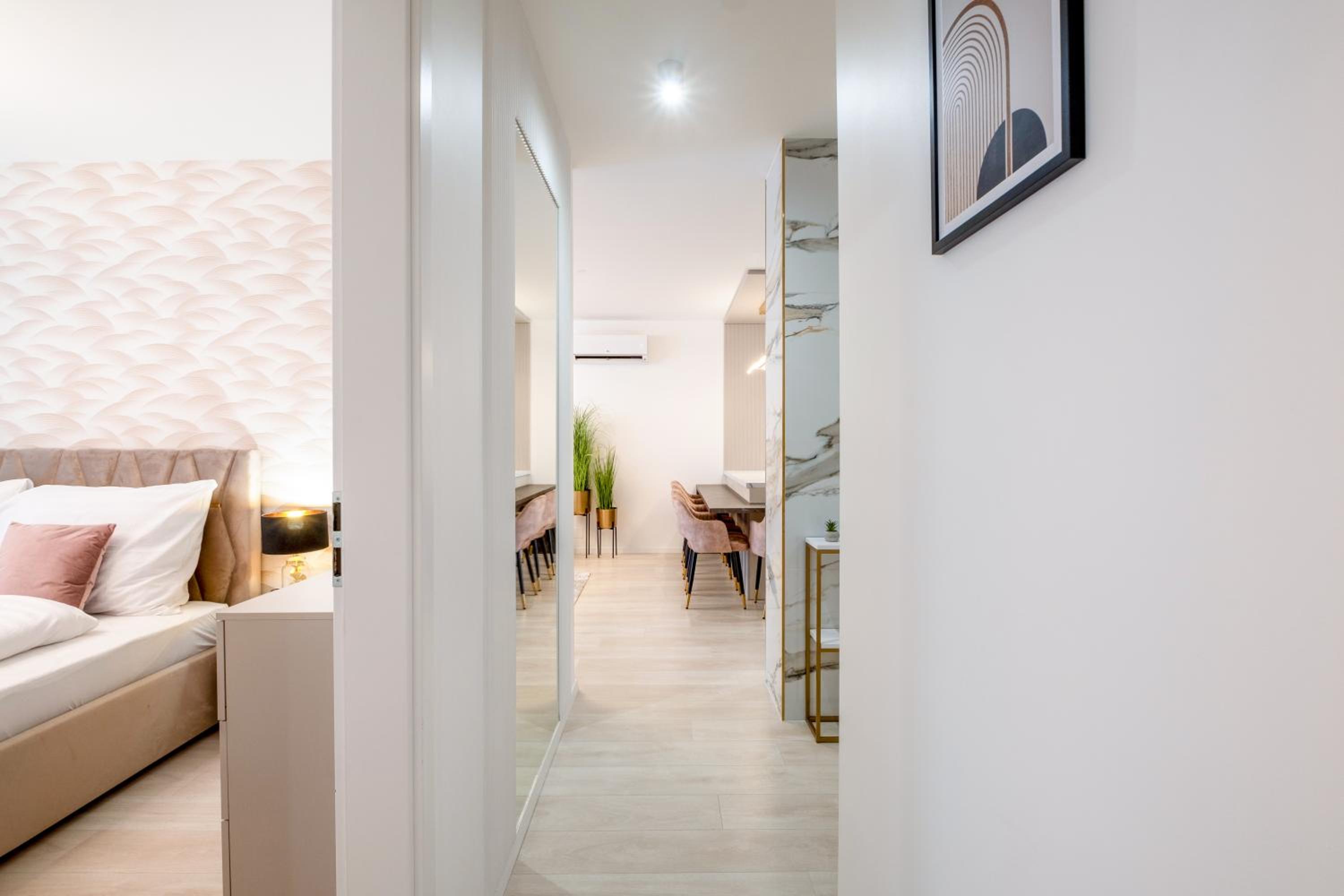 MyFlat Wave Estrellita Apartment view 2