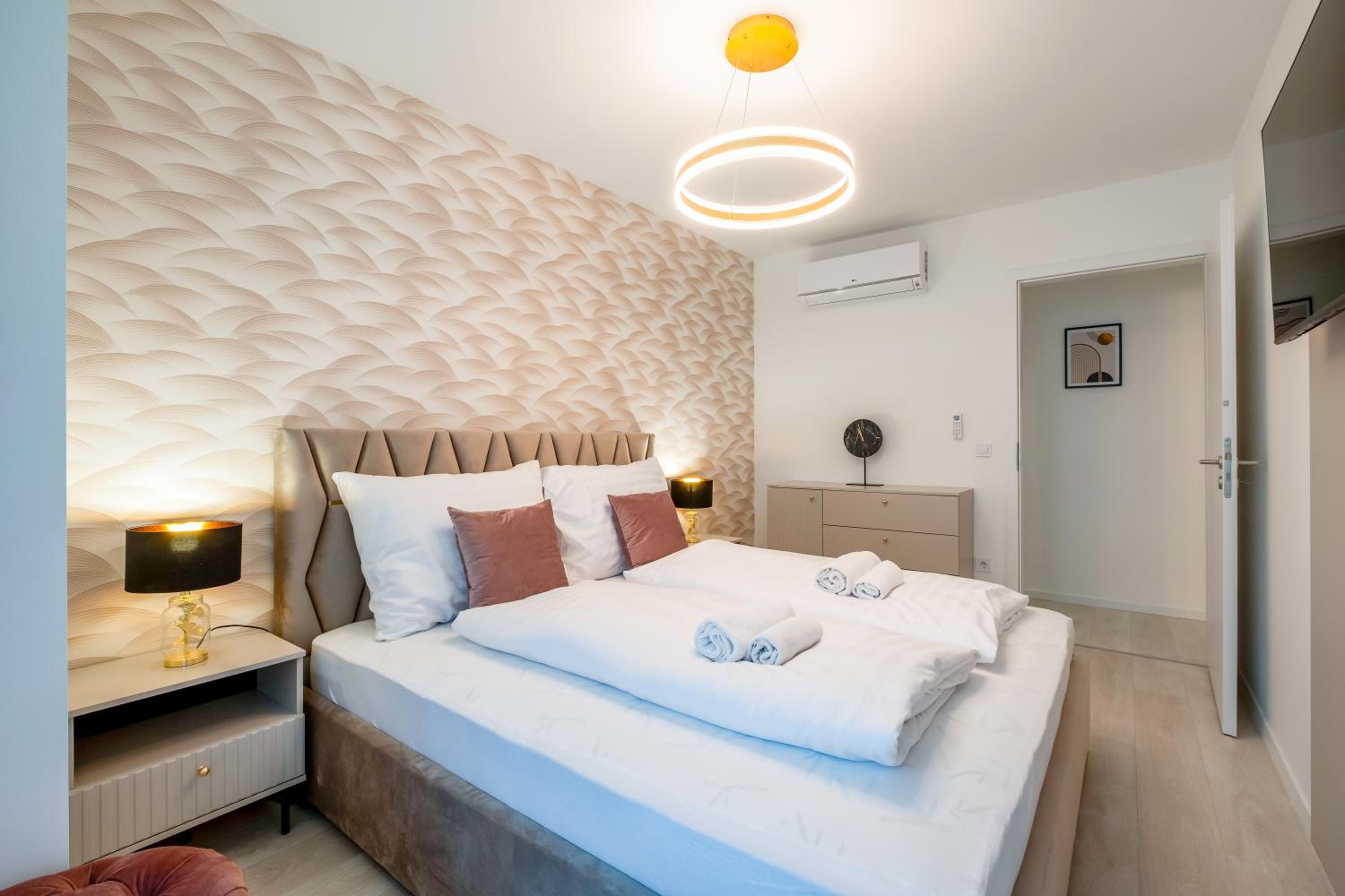 MyFlat Wave Estrellita Apartment view 5