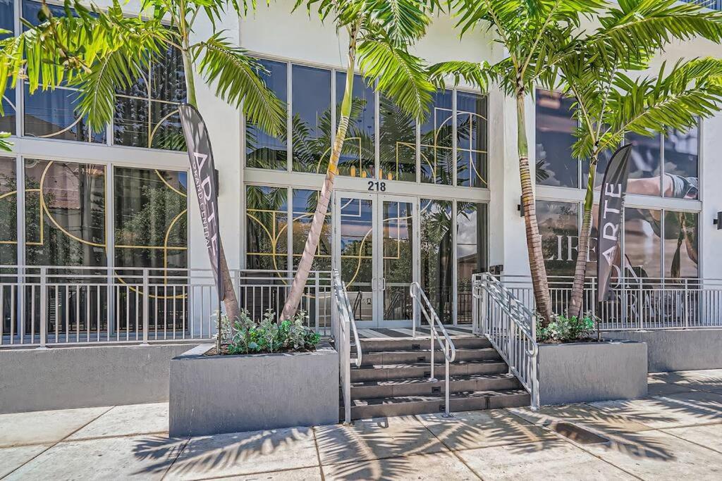 Downtown Miami King Bed, Luxe Condo, Free Parking