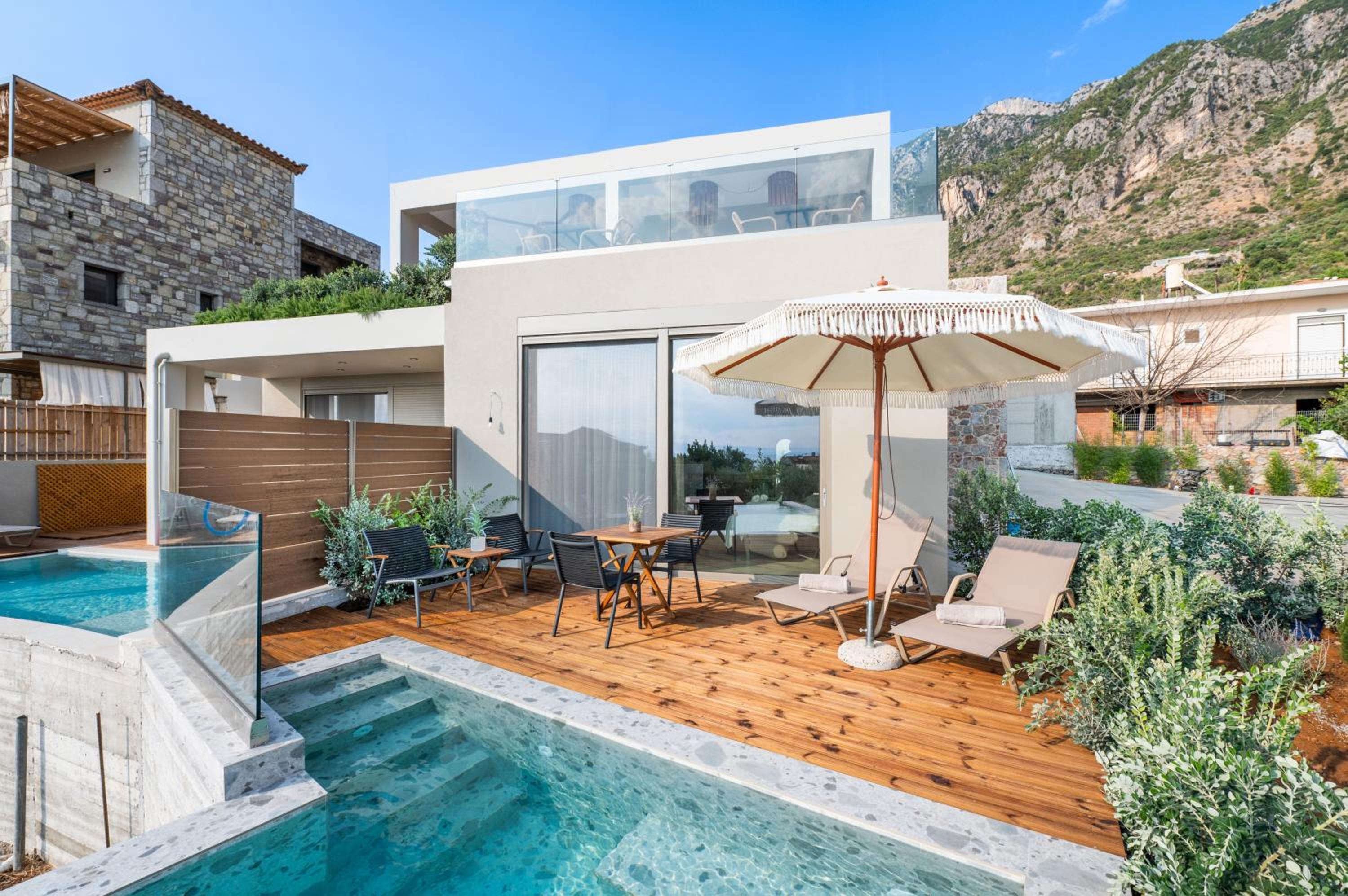 Petradi Suites