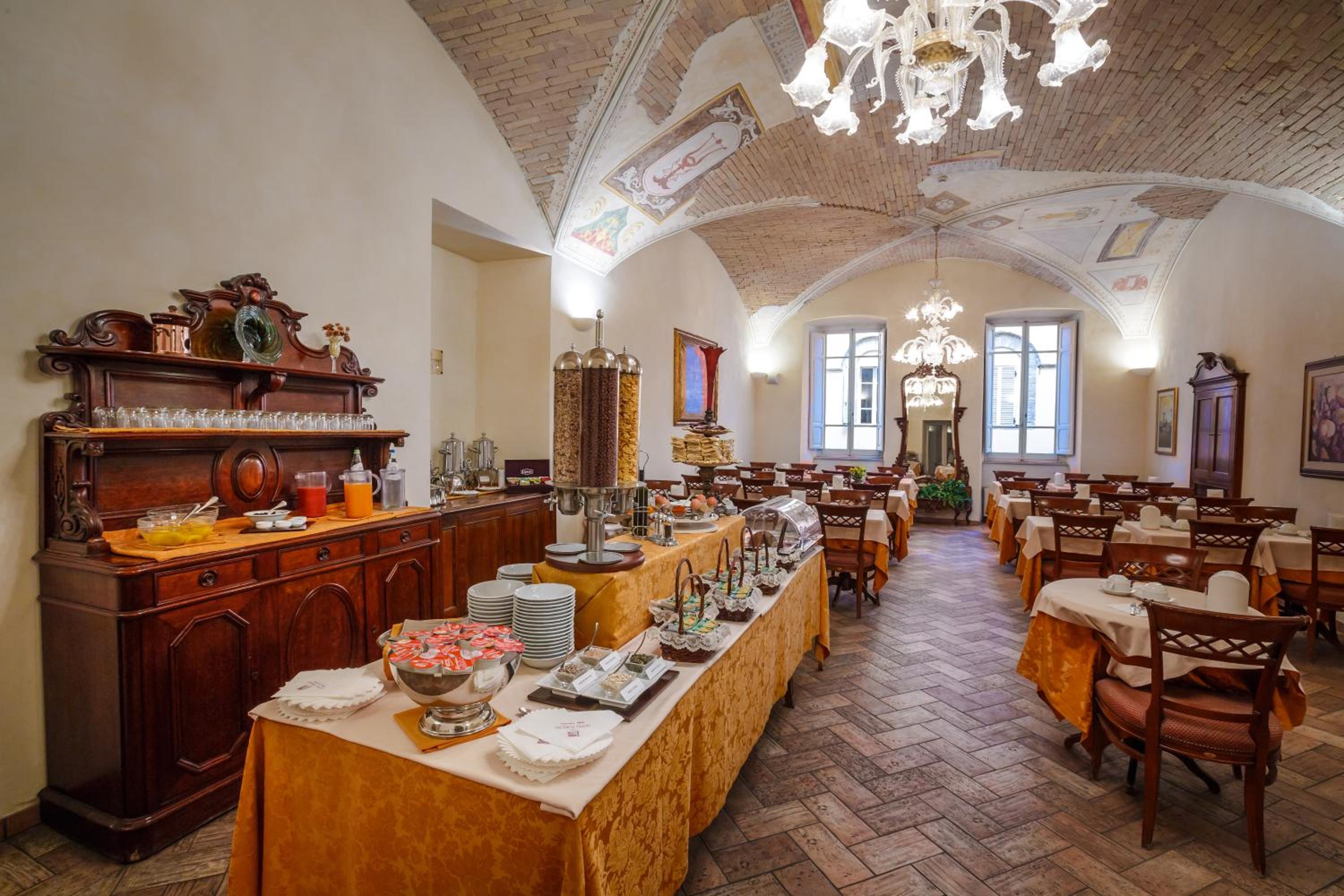 Hotel Fortuna - Image 1