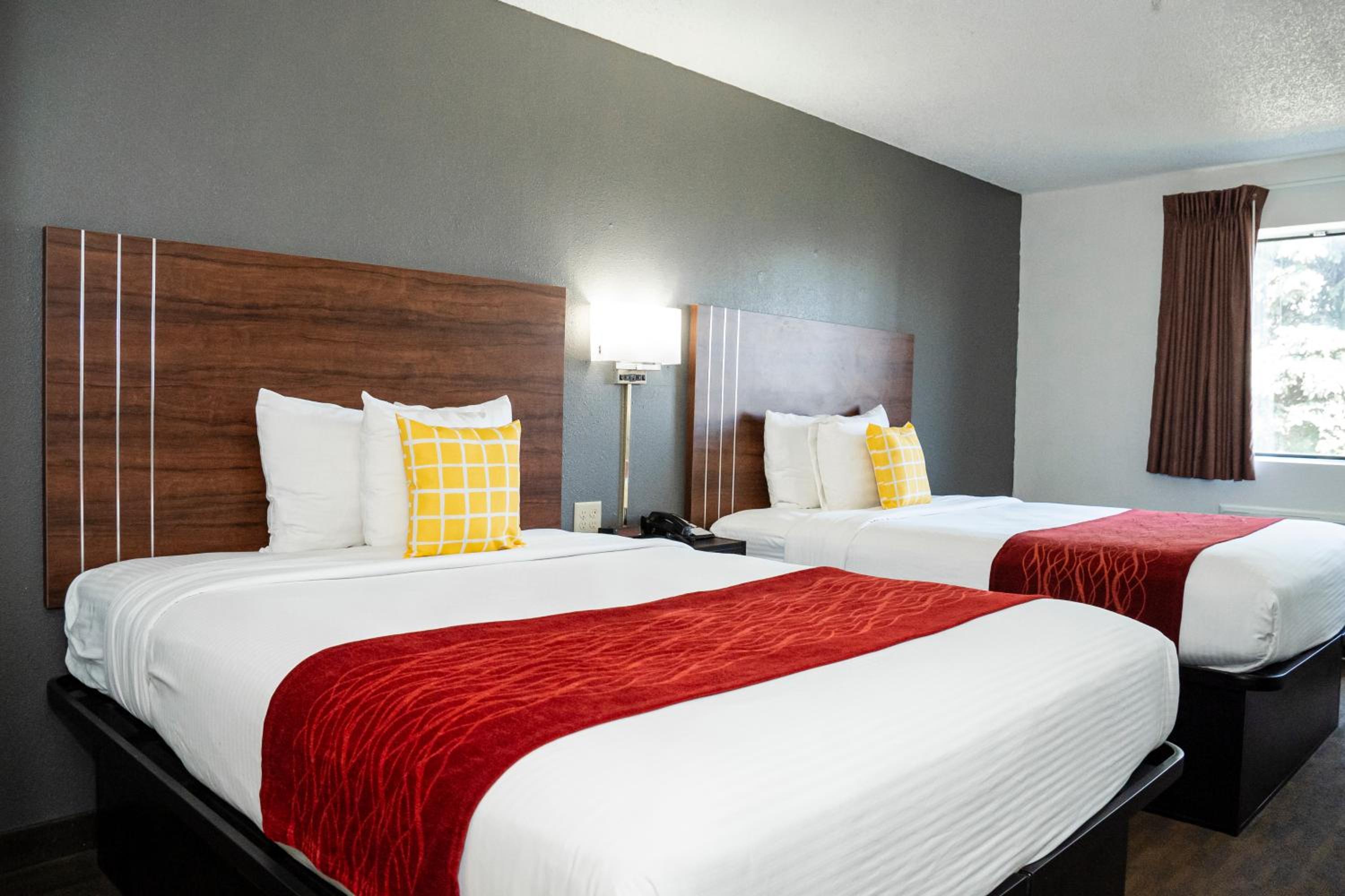 New York City Vacations - Victorian Inn  Suites-York - Property Image 38