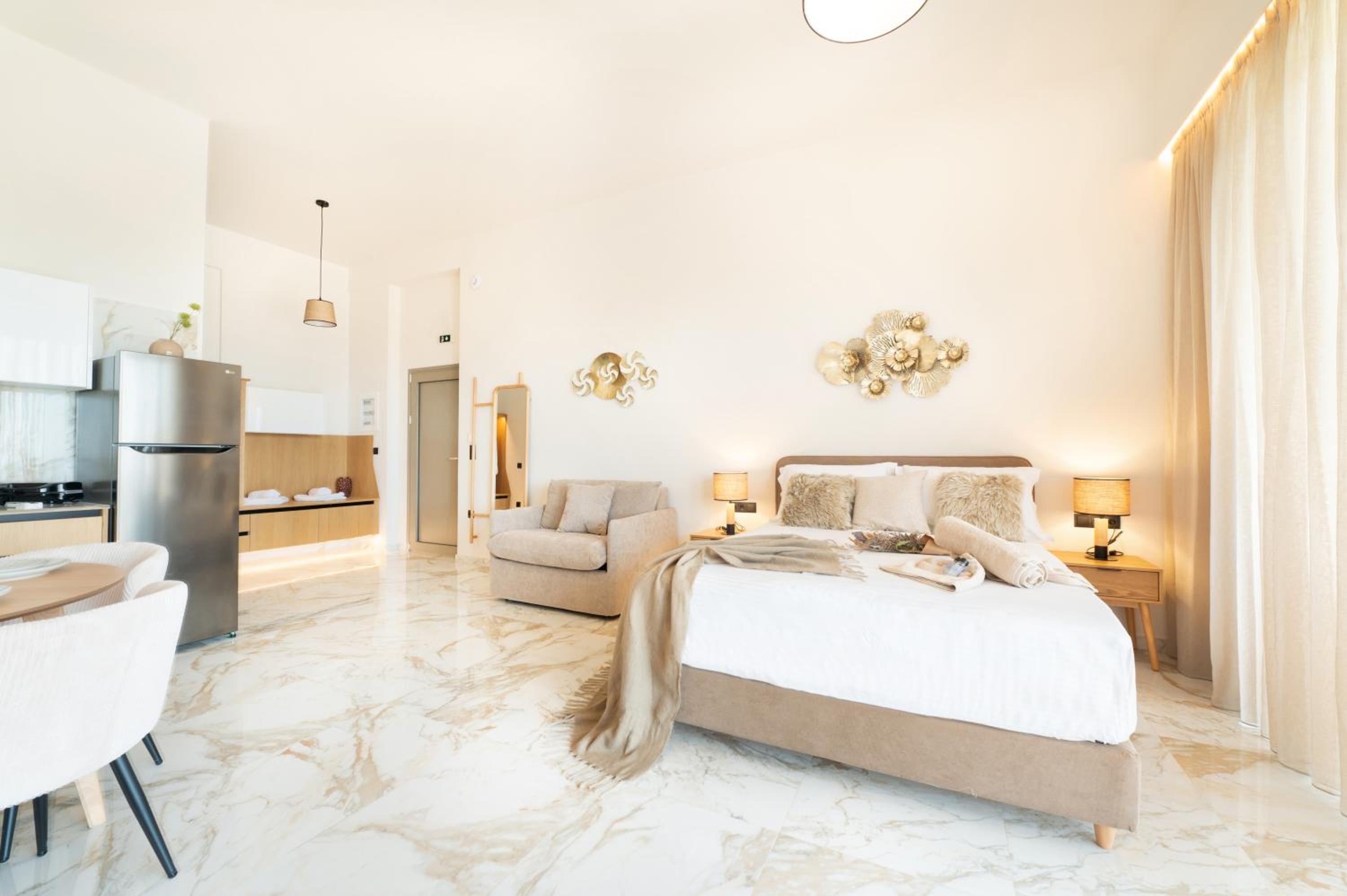 Petradi Suites