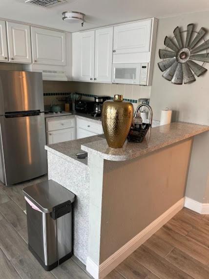Universal Studios - Lake View 2 Bedrooms Apartment