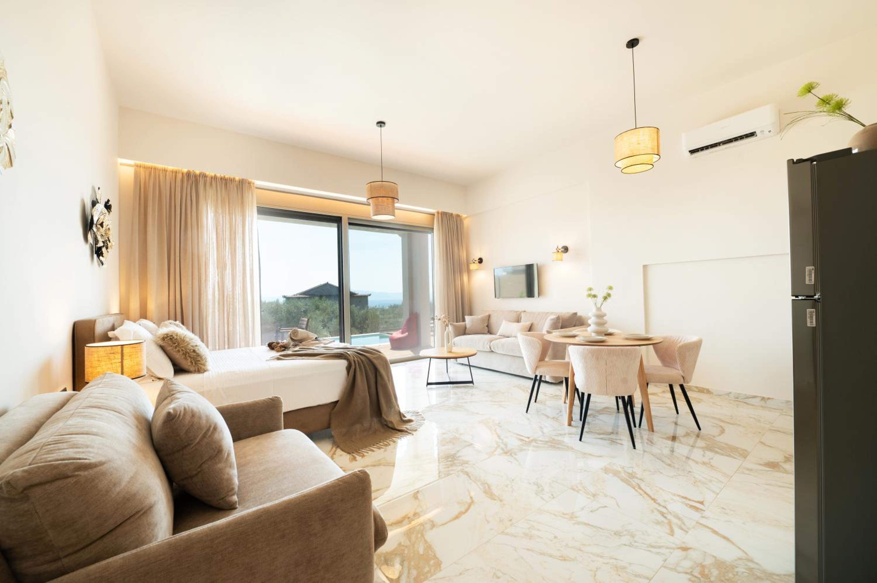 Petradi Suites