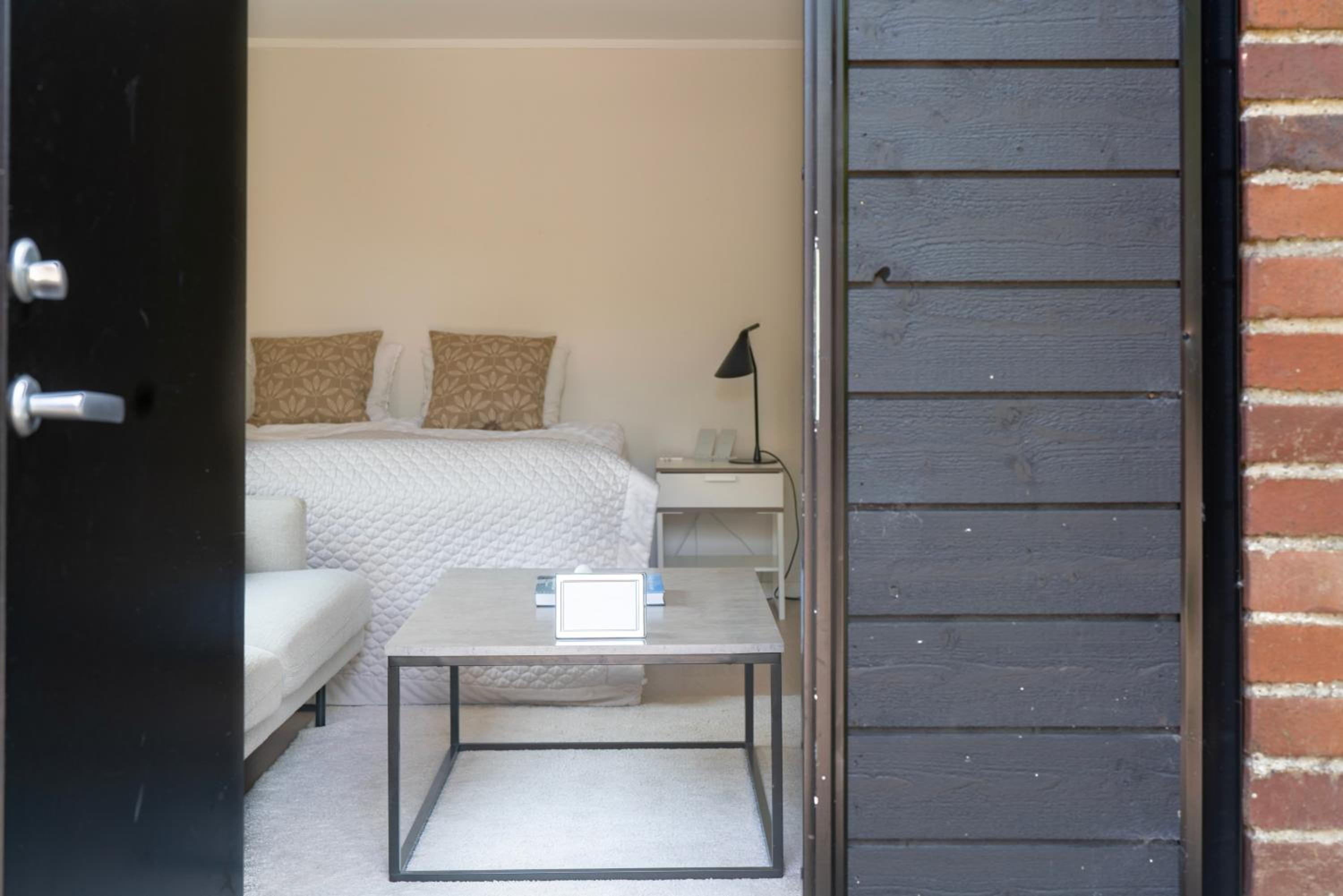Falsterbo Guesthouse - Modern Comfort with Private Patio view 3
