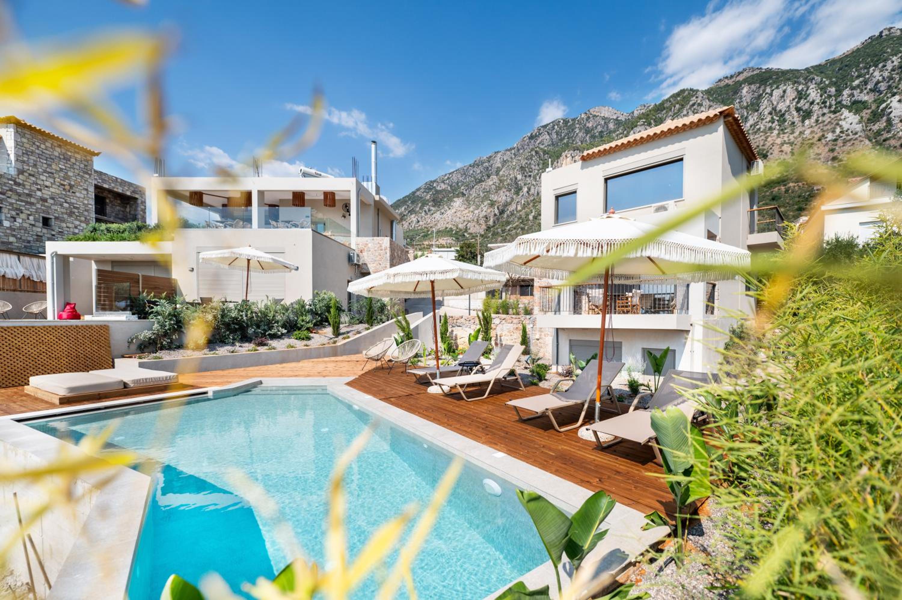 Petradi Suites