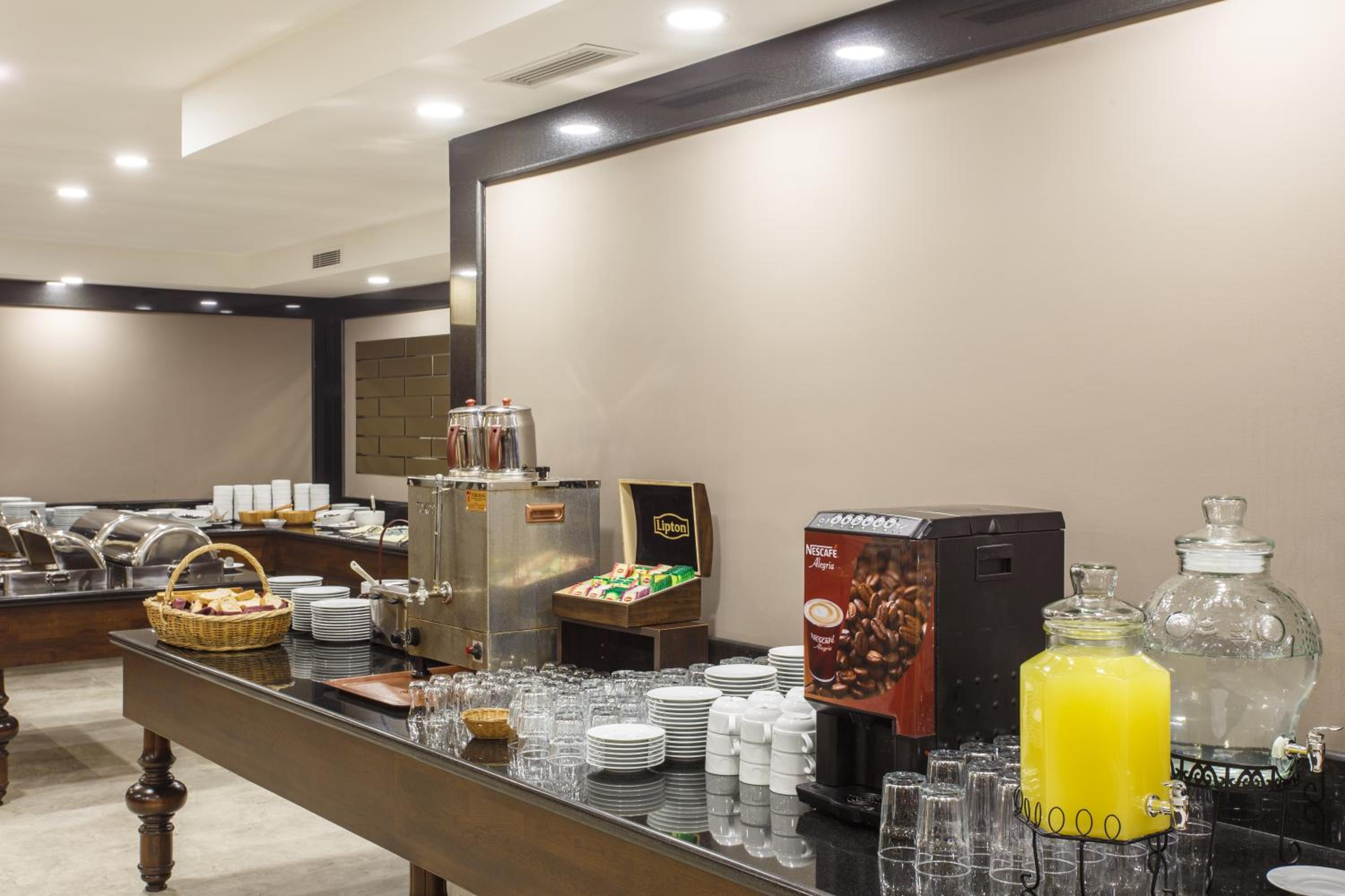 Antroyal Hotel en Antalya — dining