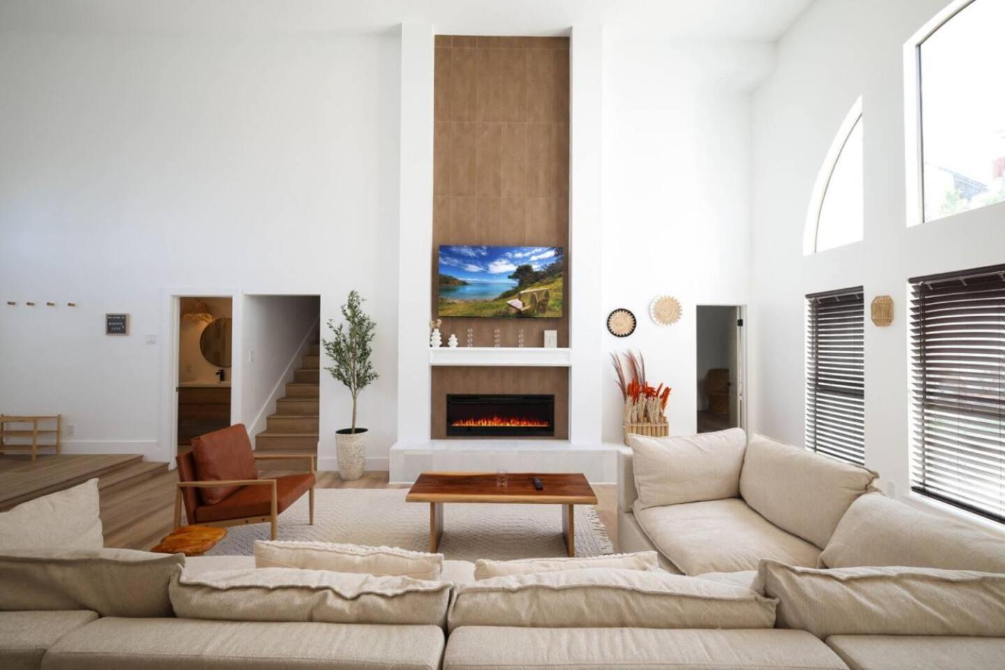 Modern Boho 5BR W Pool Six flags view 4