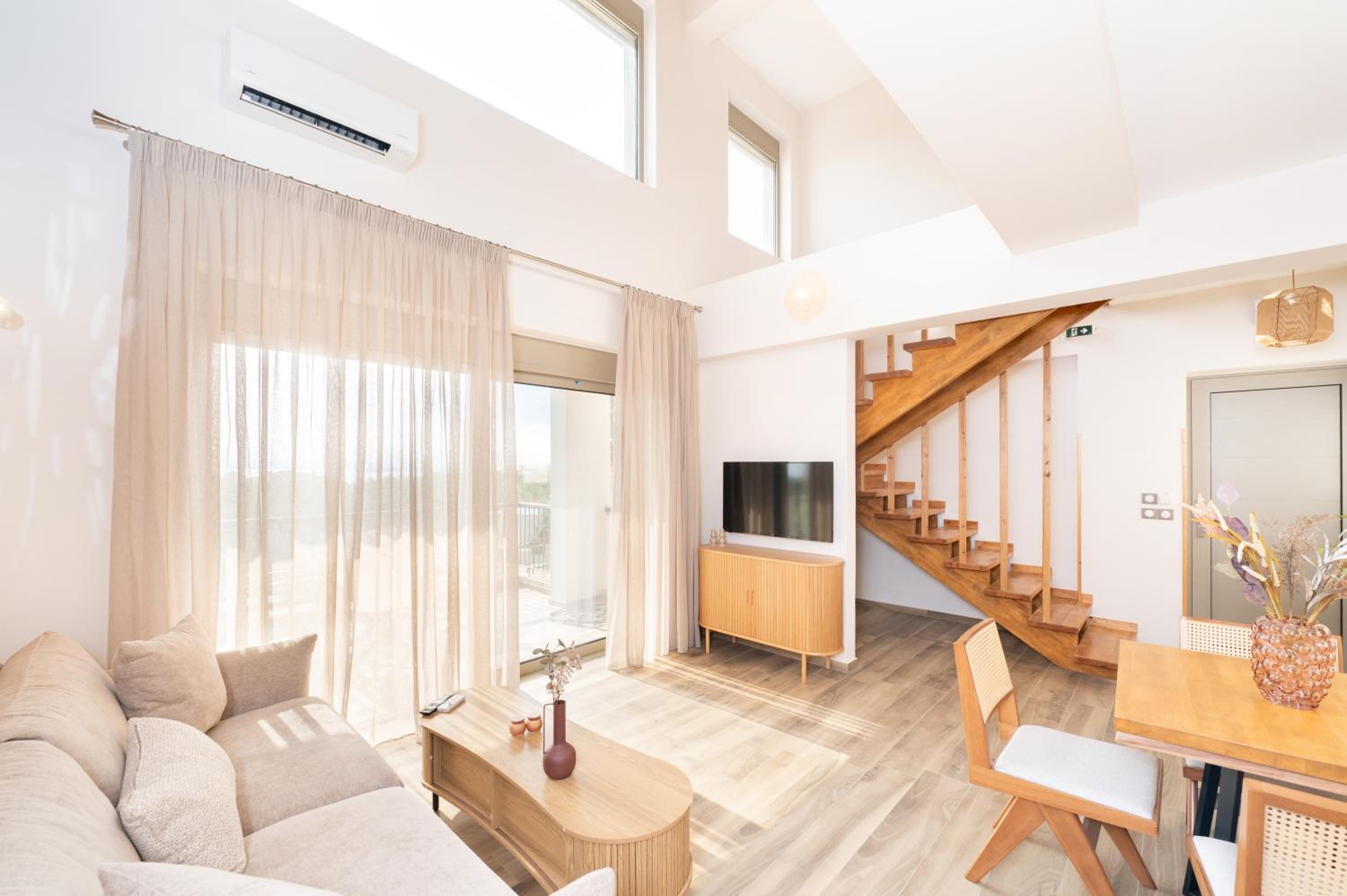 Petradi Suites
