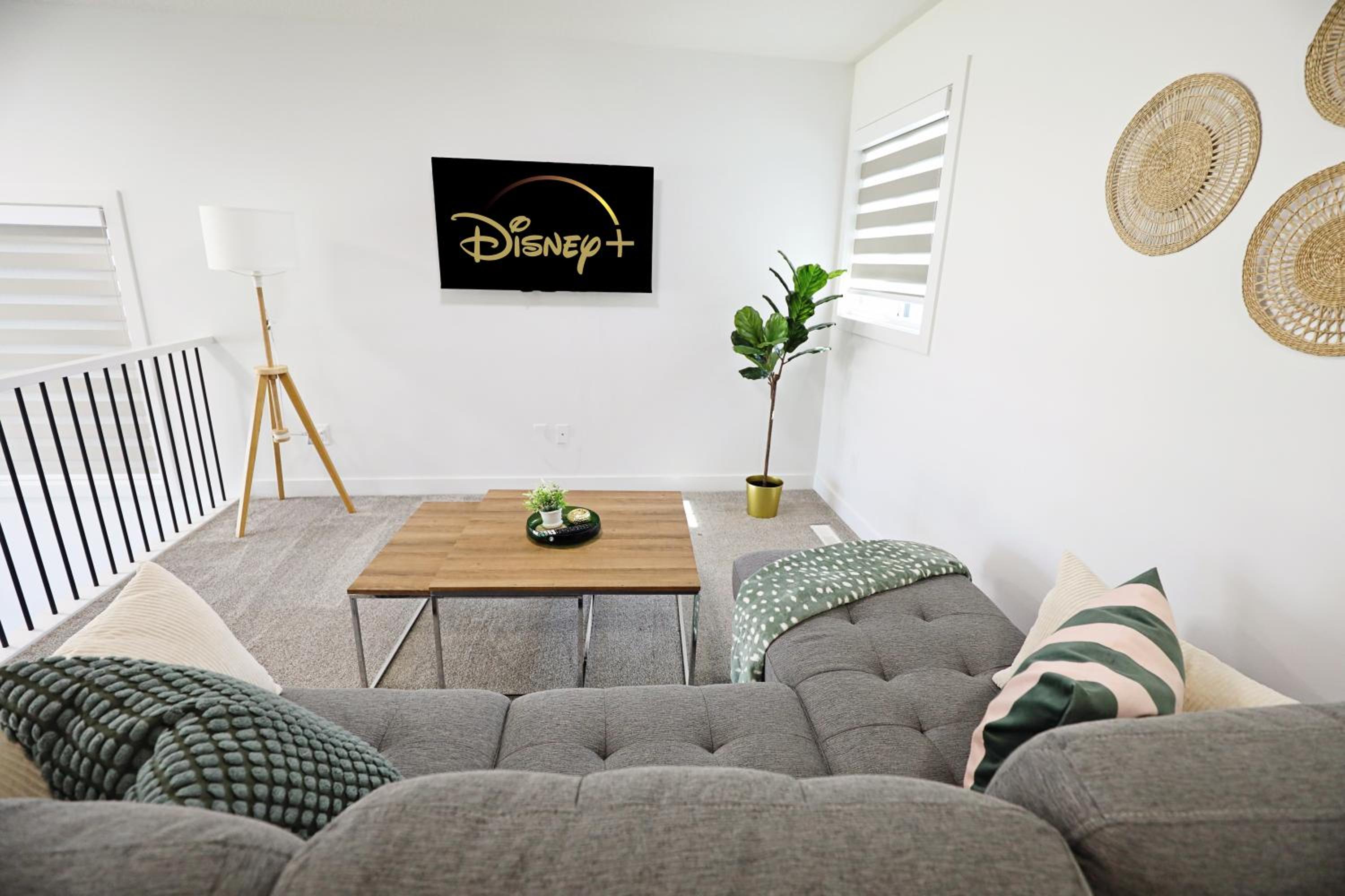 Luxury Retreat With AC Fireplace Garage Disney