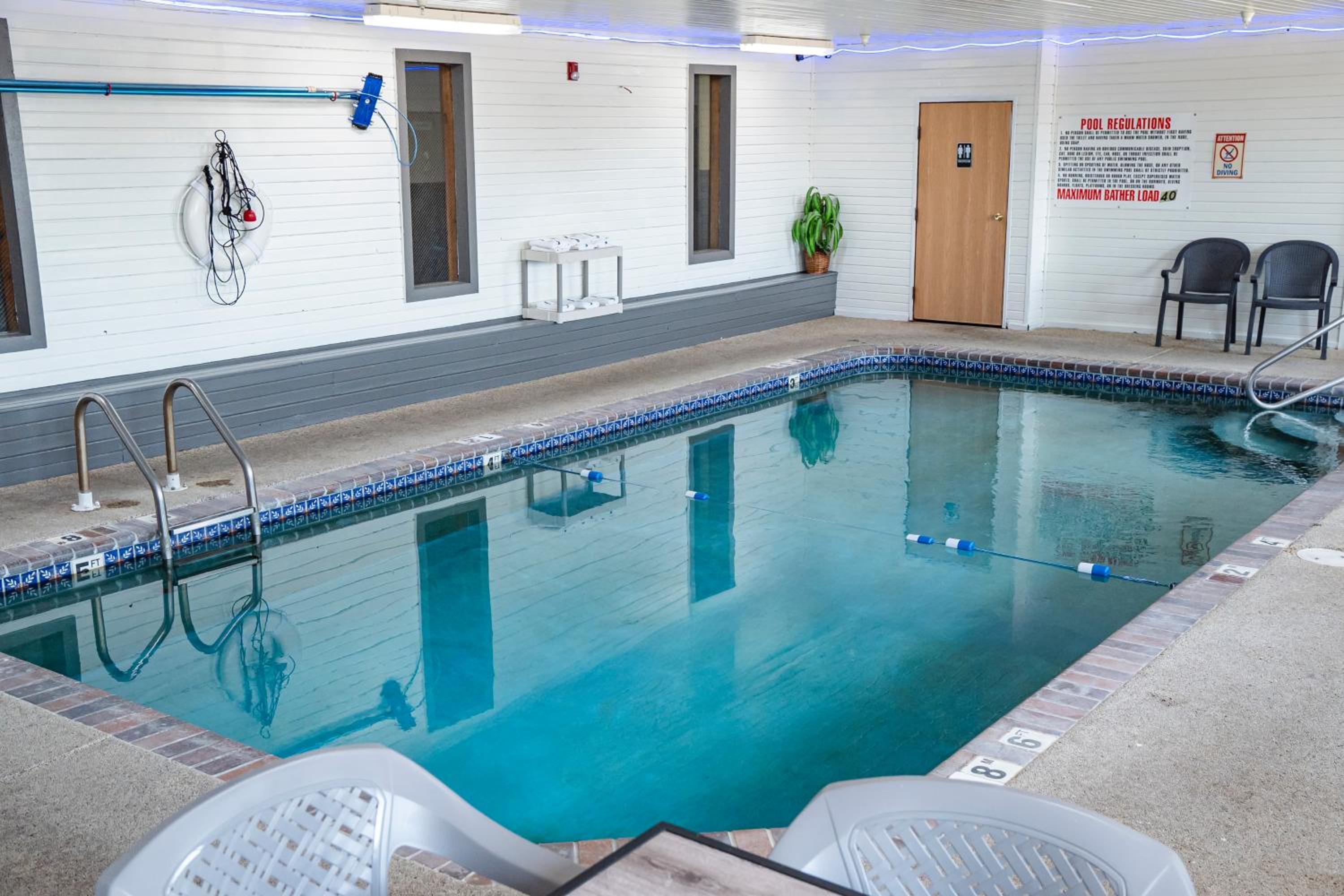 New York City Vacations - Victorian Inn  Suites-York - Property Image 4