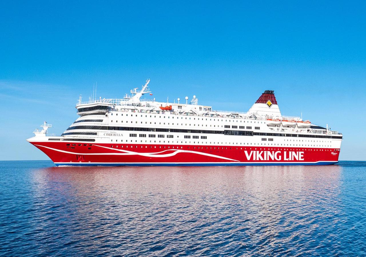 Viking Line ferry Viking Cinderella - One-way journey from Helsinki to Stockholm view 3