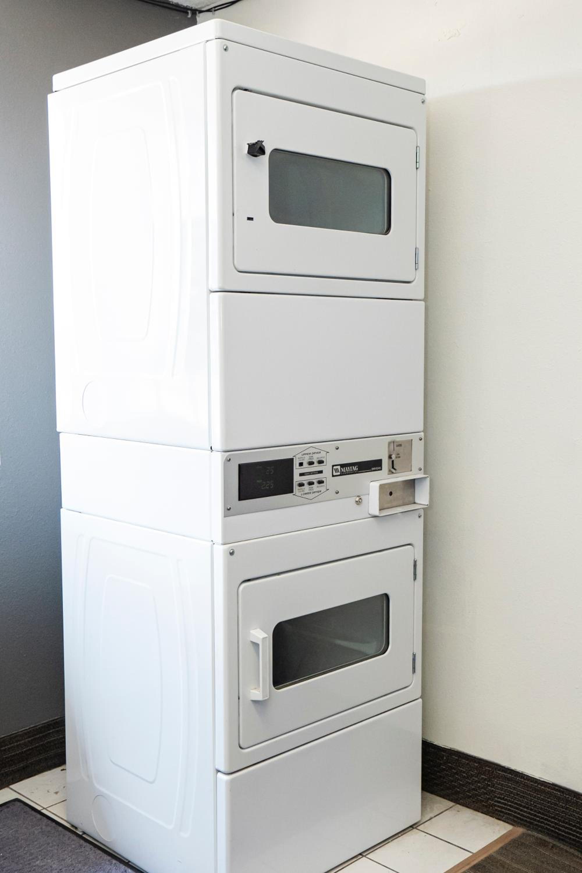 New York City Vacations - Victorian Inn  Suites-York - Property Image 9